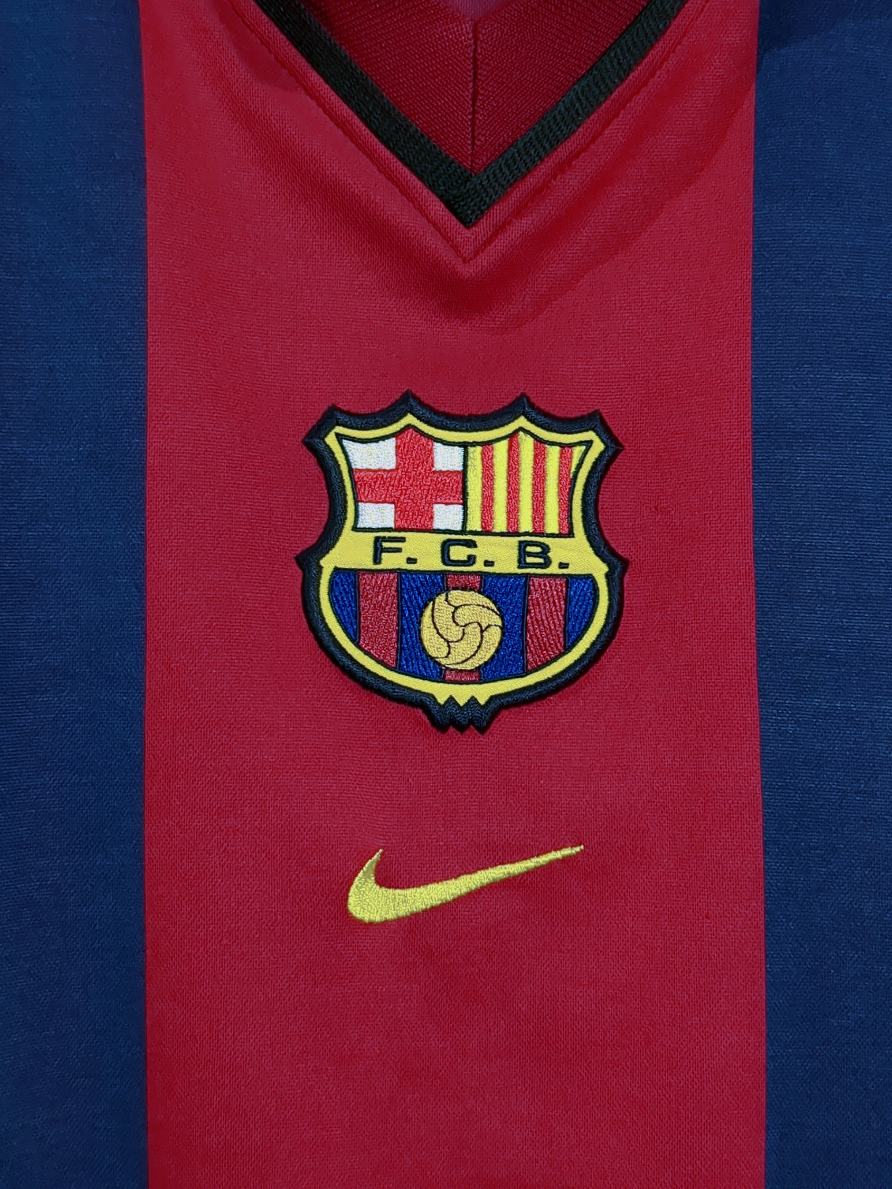2000-01 Barcelona Nike Home Shirt - (L)
