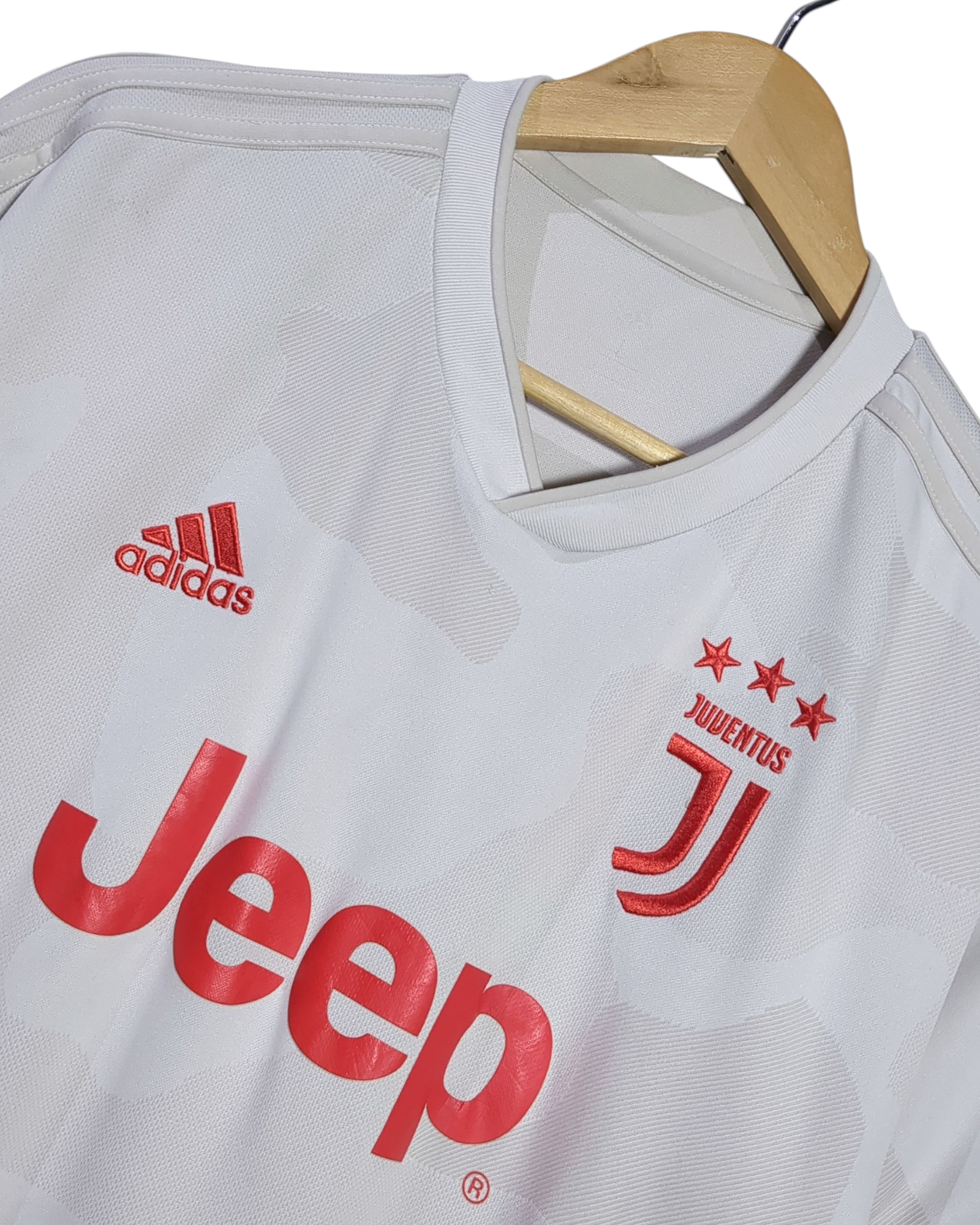 2019-20 Juventus Adidas Away Shirt - (L)