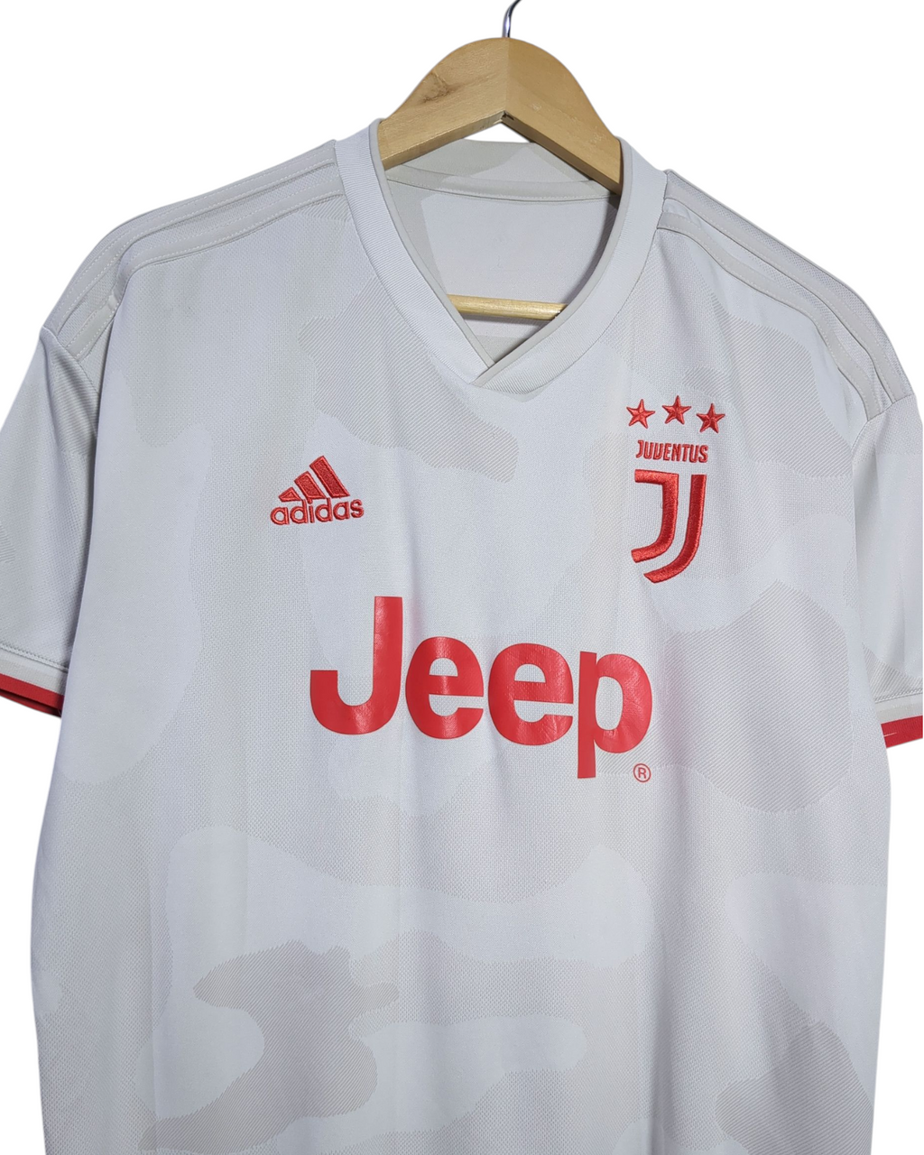 2019-20 Juventus Adidas Away Shirt - (L)