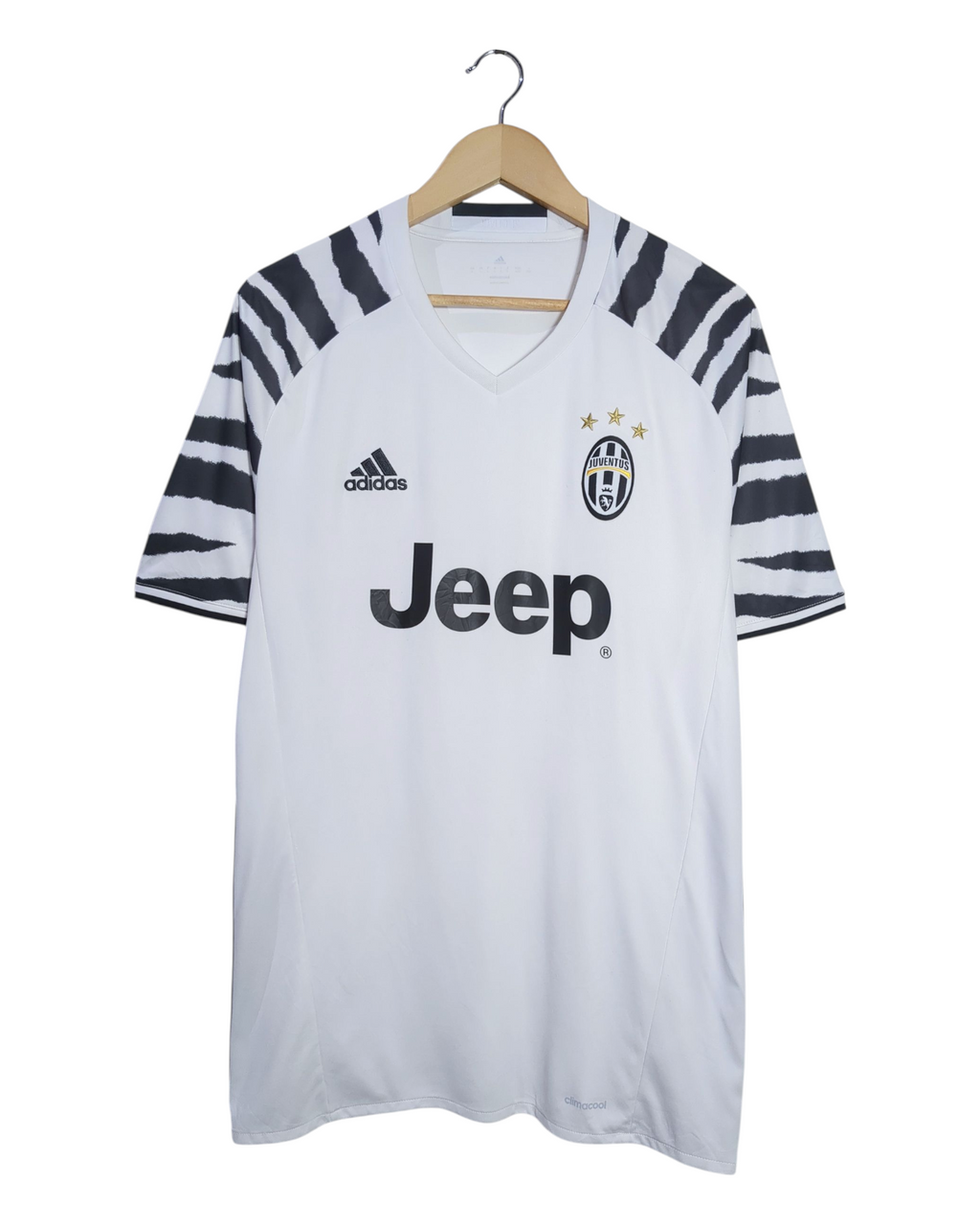 2016-17 Juventus Adidas Third Shirt - (L)