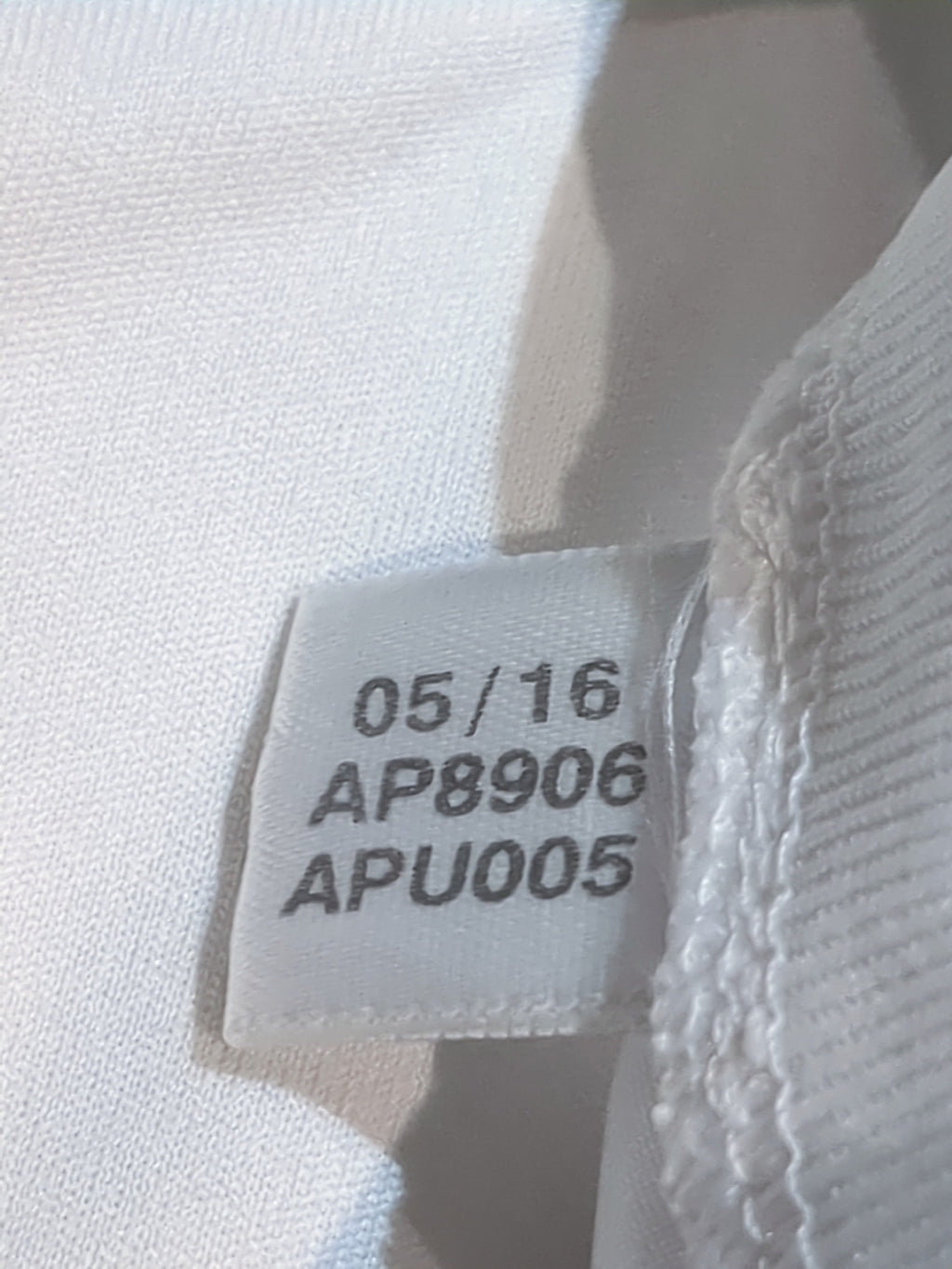 2016-17 Juventus Adidas Third Shirt - (L)