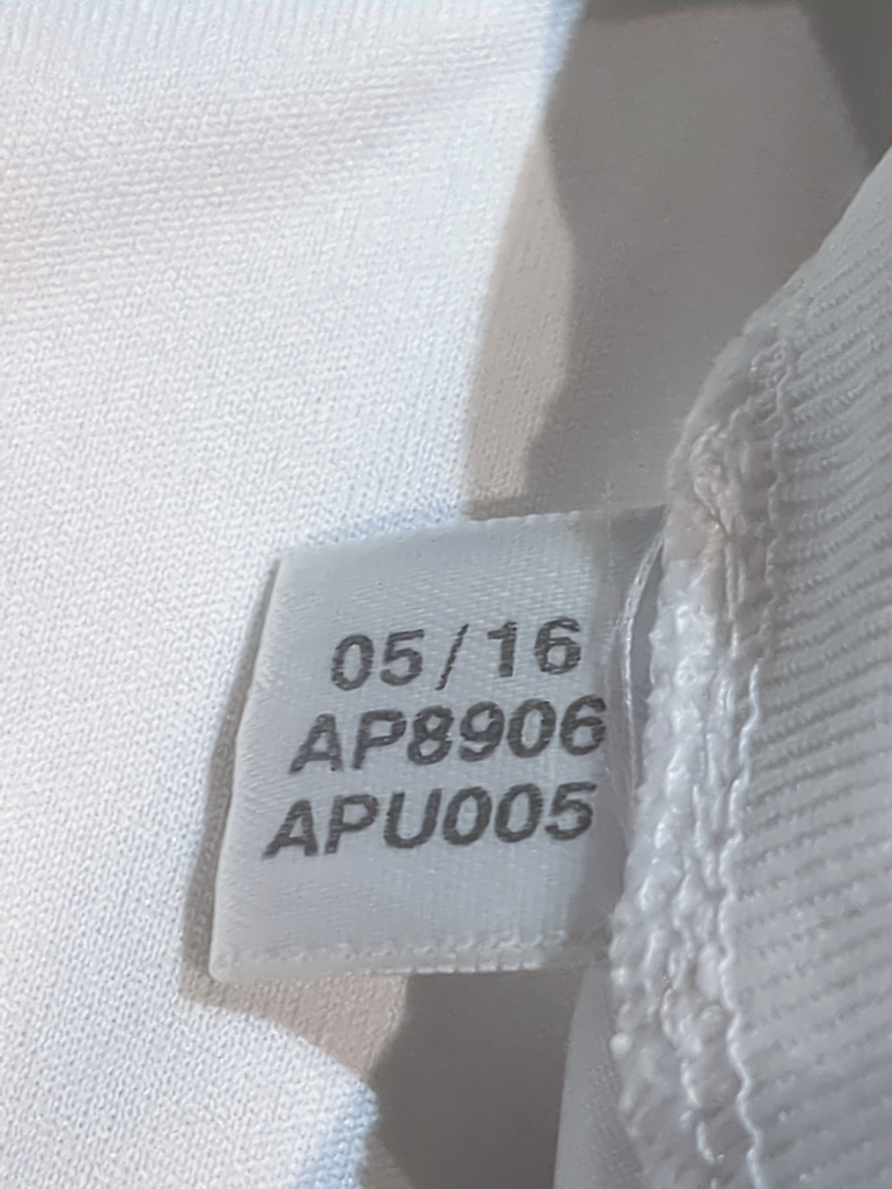 2016-17 Juventus Adidas Third Shirt - (L)