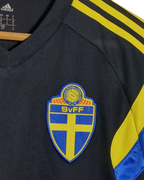 2013-14 Sweden Adidas Training Shirt - (S)