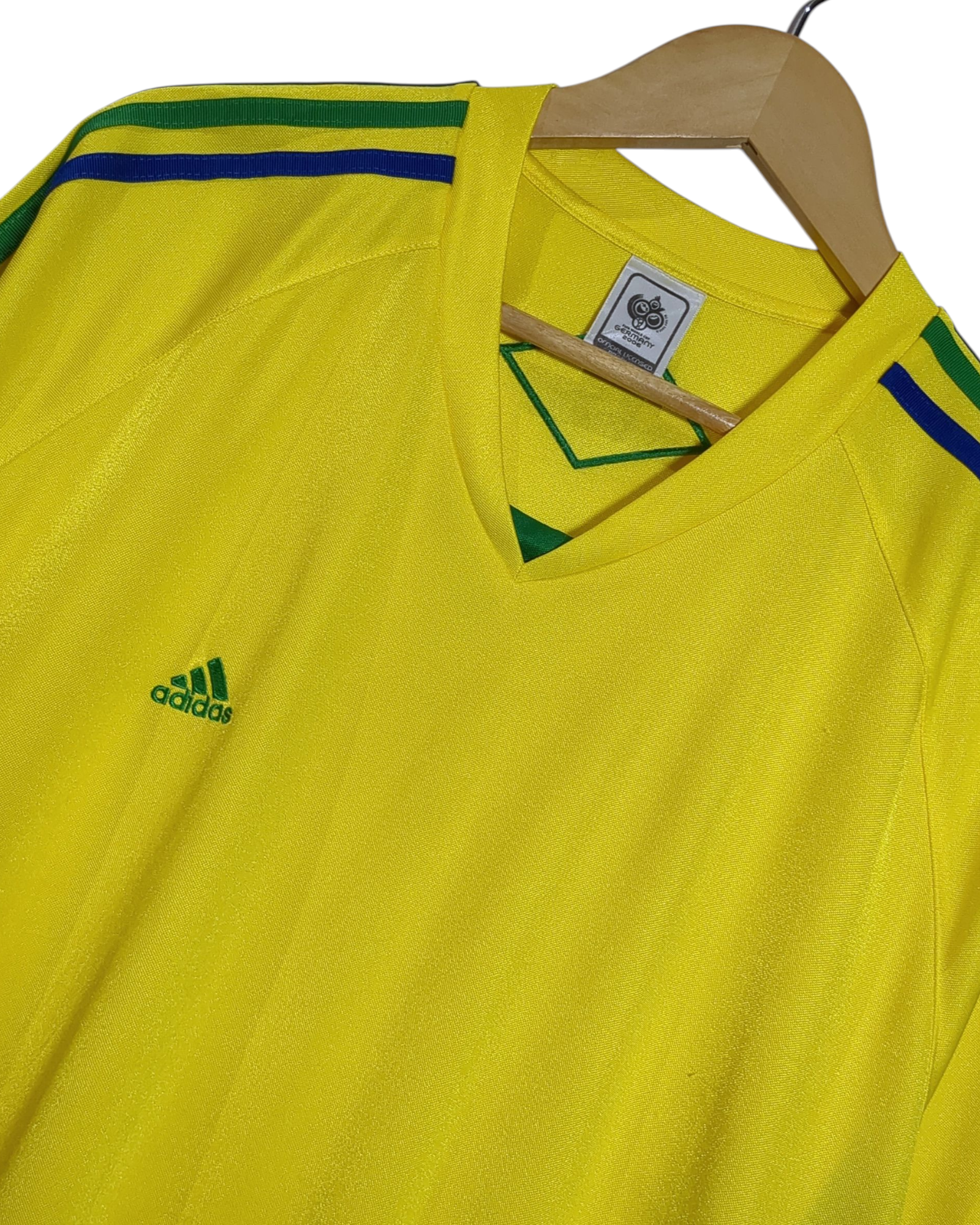 2006 Brazil Adidas World Cup Training Shirt - (XL)