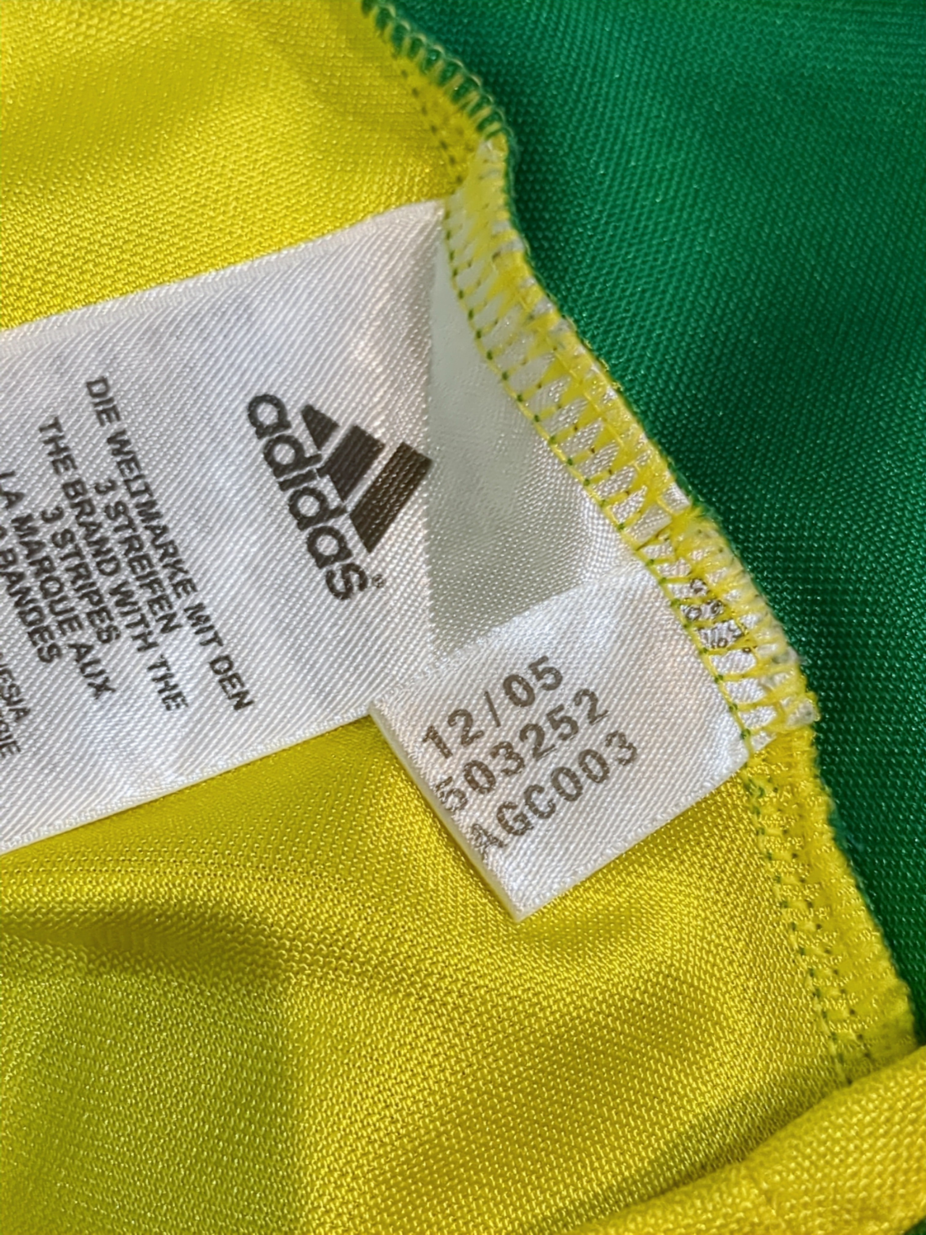 2006 Brazil Adidas World Cup Training Shirt - (XL)