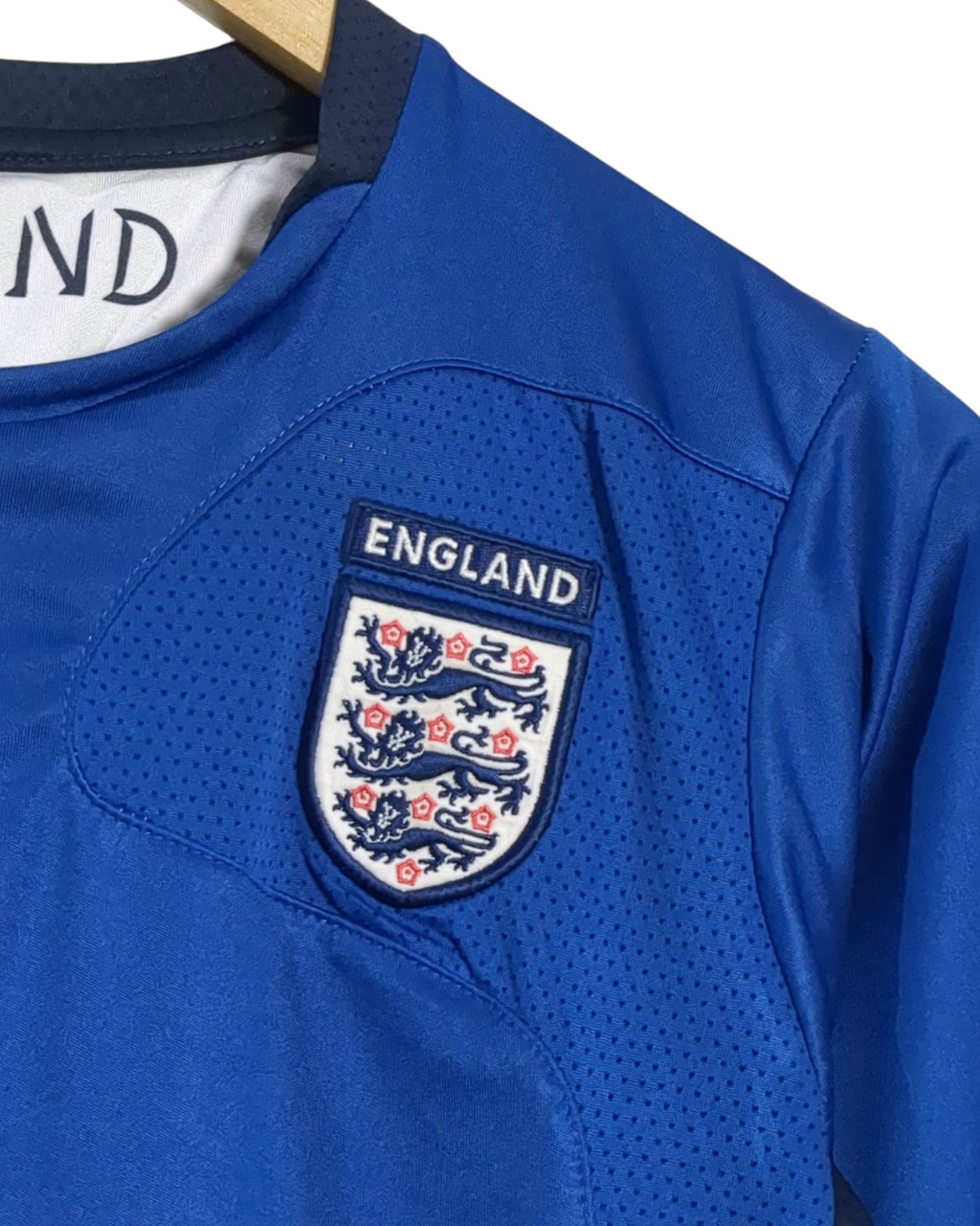 2004-06 England Umbro Training Shirt - (M)