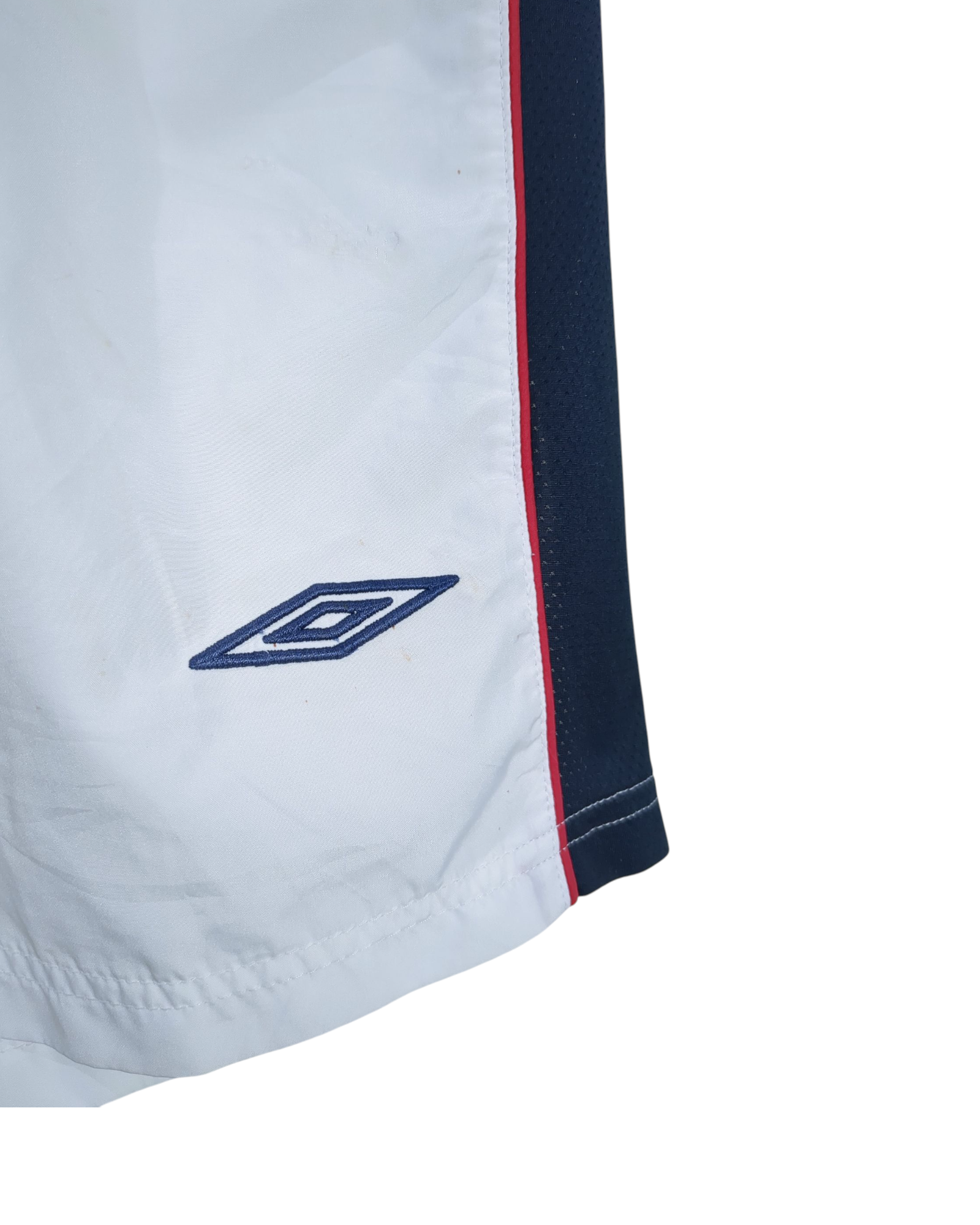 2000s England Umbro Training Shorts - (W30 x L20)