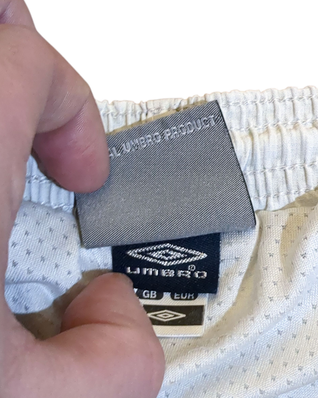 2007-08 Ireland Umbro Home Shorts - (W32 x L17)