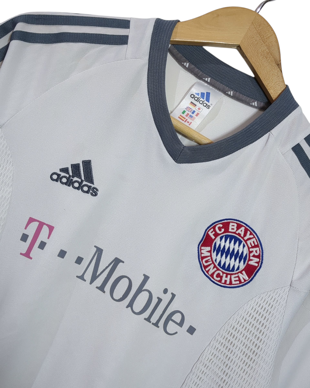2002-03 Bayern Munich Adidas Away Shirt - (XL.Boys)