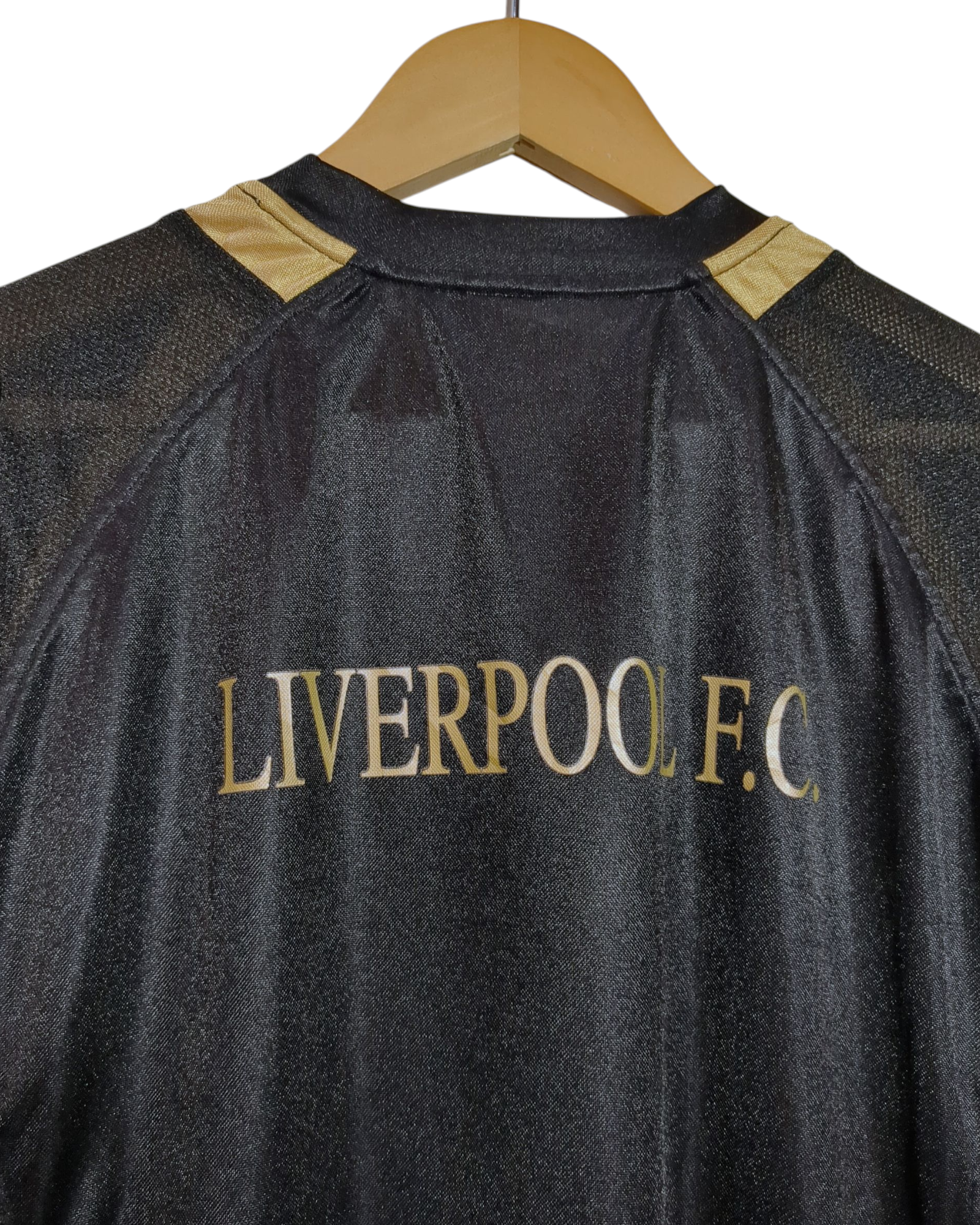 2004-05 Liverpool Reebok Training Shirt - (L)