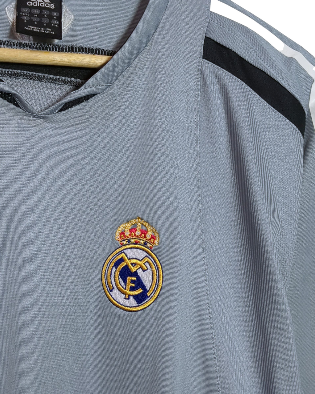 2004-05 Real Madrid Adidas Training Shirt - (L)
