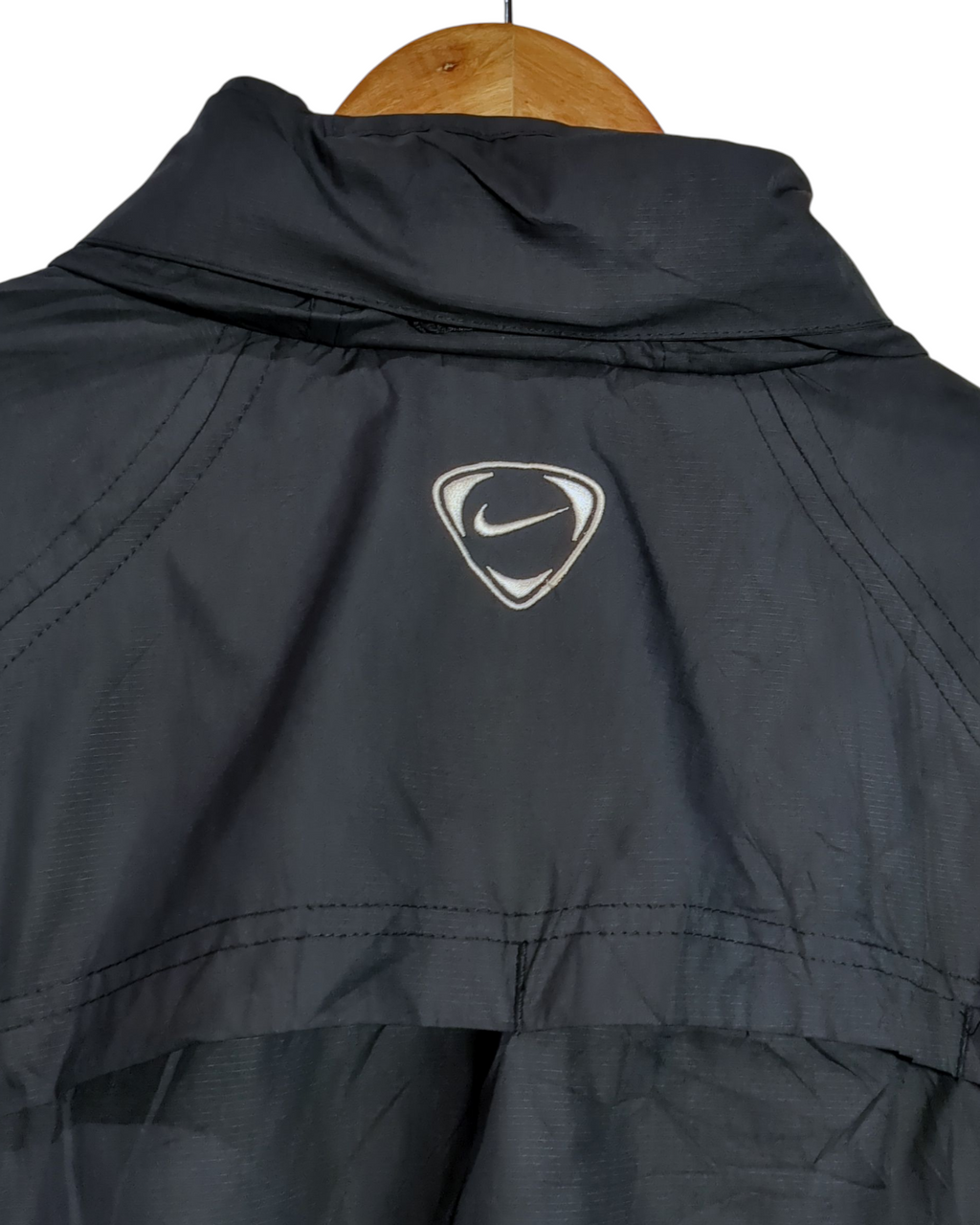 2004-05 Inter Milan Nike Hooded Rain Jacket - (XL)