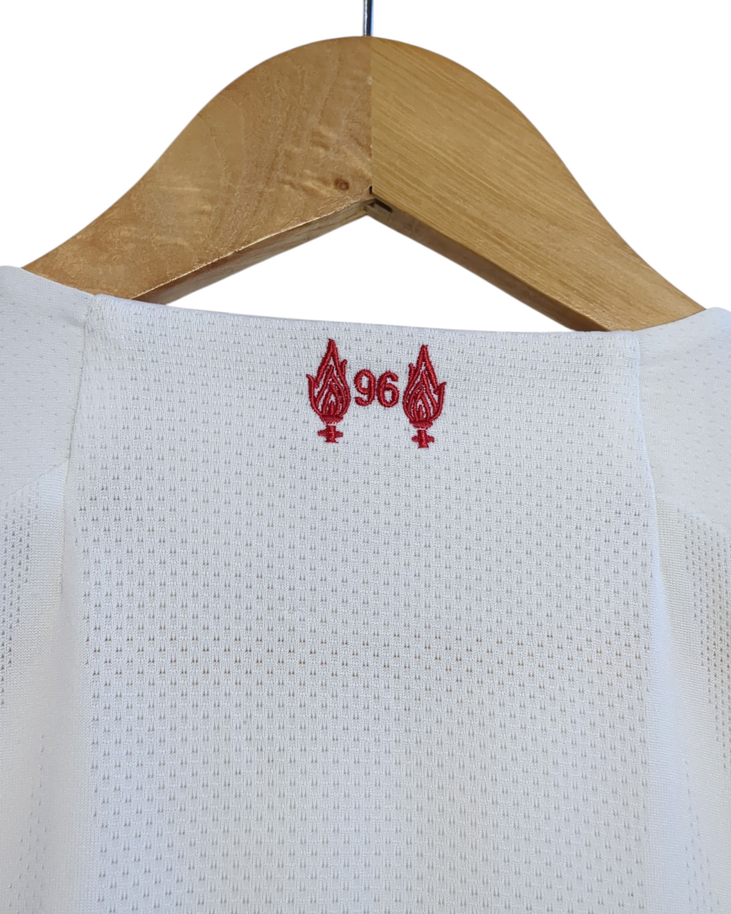 2019-20 Liverpool New Balance Away Shirt - (M)