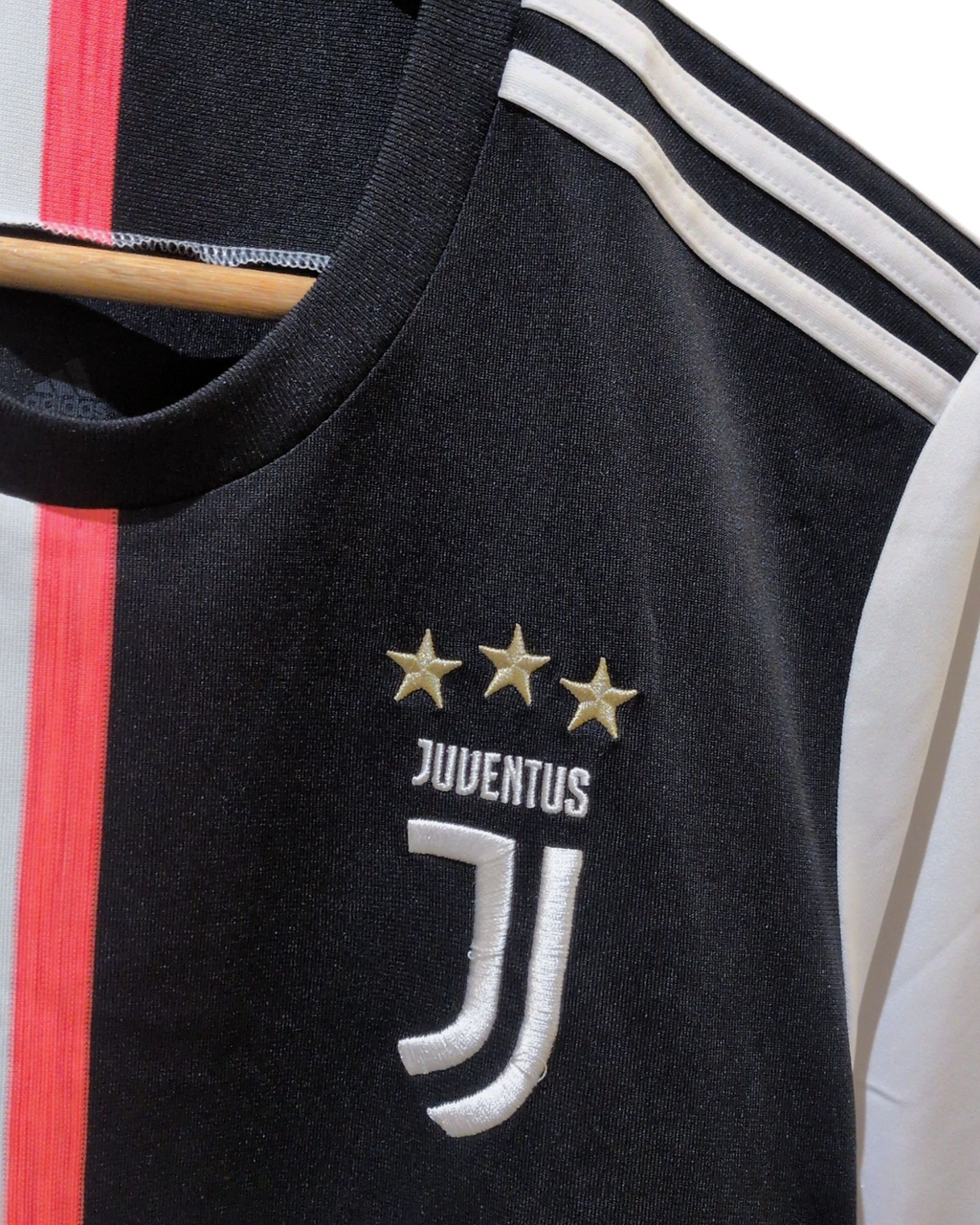 2019-20 Juventus Adidas Home Shirt #7 Ronaldo - (M)