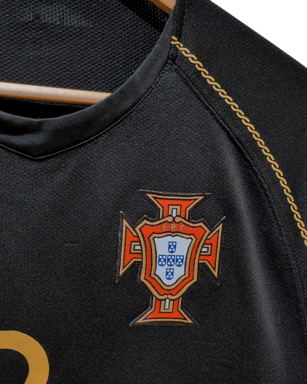 2006-07 Portugal Nike Away Shirt #7 Figo - (M)