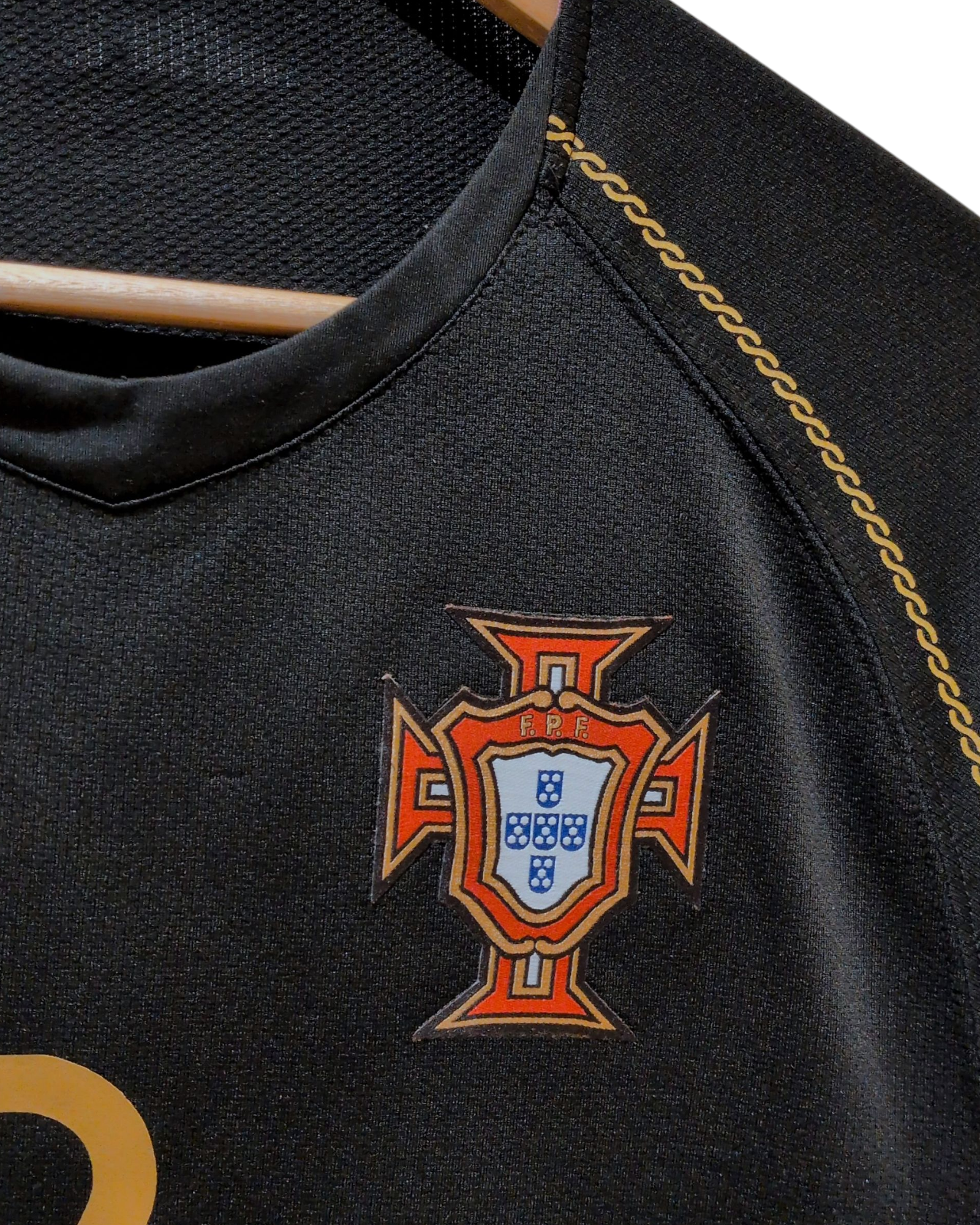2006-07 Portugal Nike Away Shirt #7 Figo - (M)