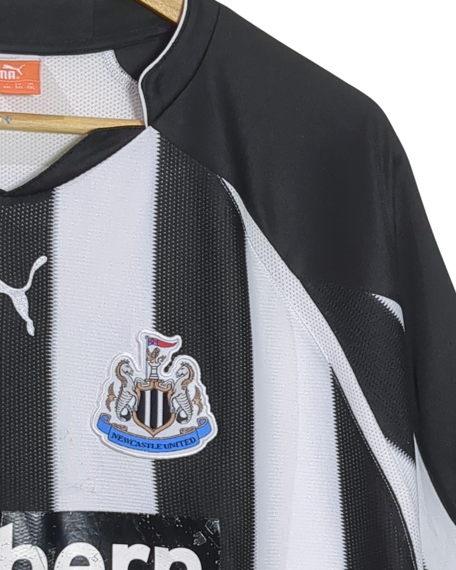 2010-11 Newcastle Puma Home Shirt - (XL)