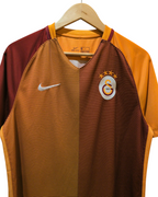 2016-17 Galatasaray Nike Home Shirt #10 Sneijder - (L)