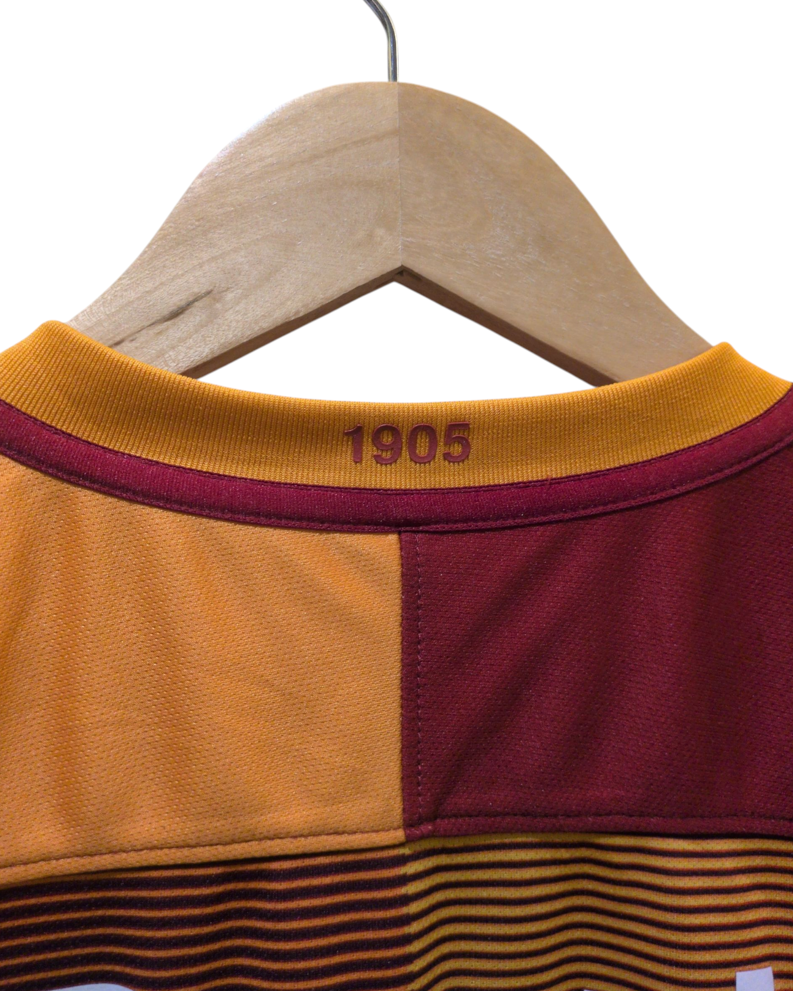 2016-17 Galatasaray Nike Home Shirt #10 Sneijder - (L)