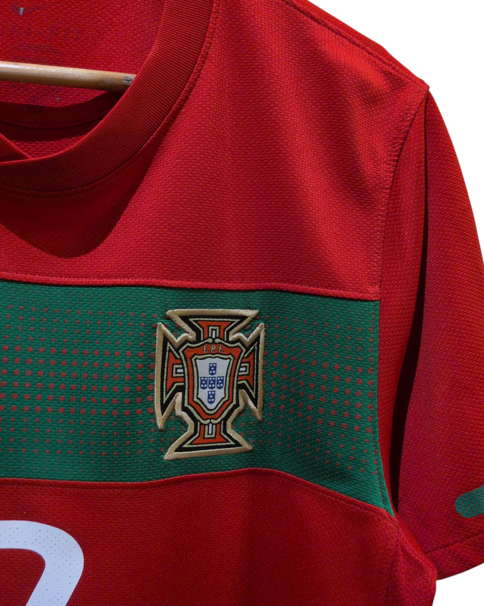 2010-11 Portugal Nike Home Shirt #7 Ronaldo - (M)