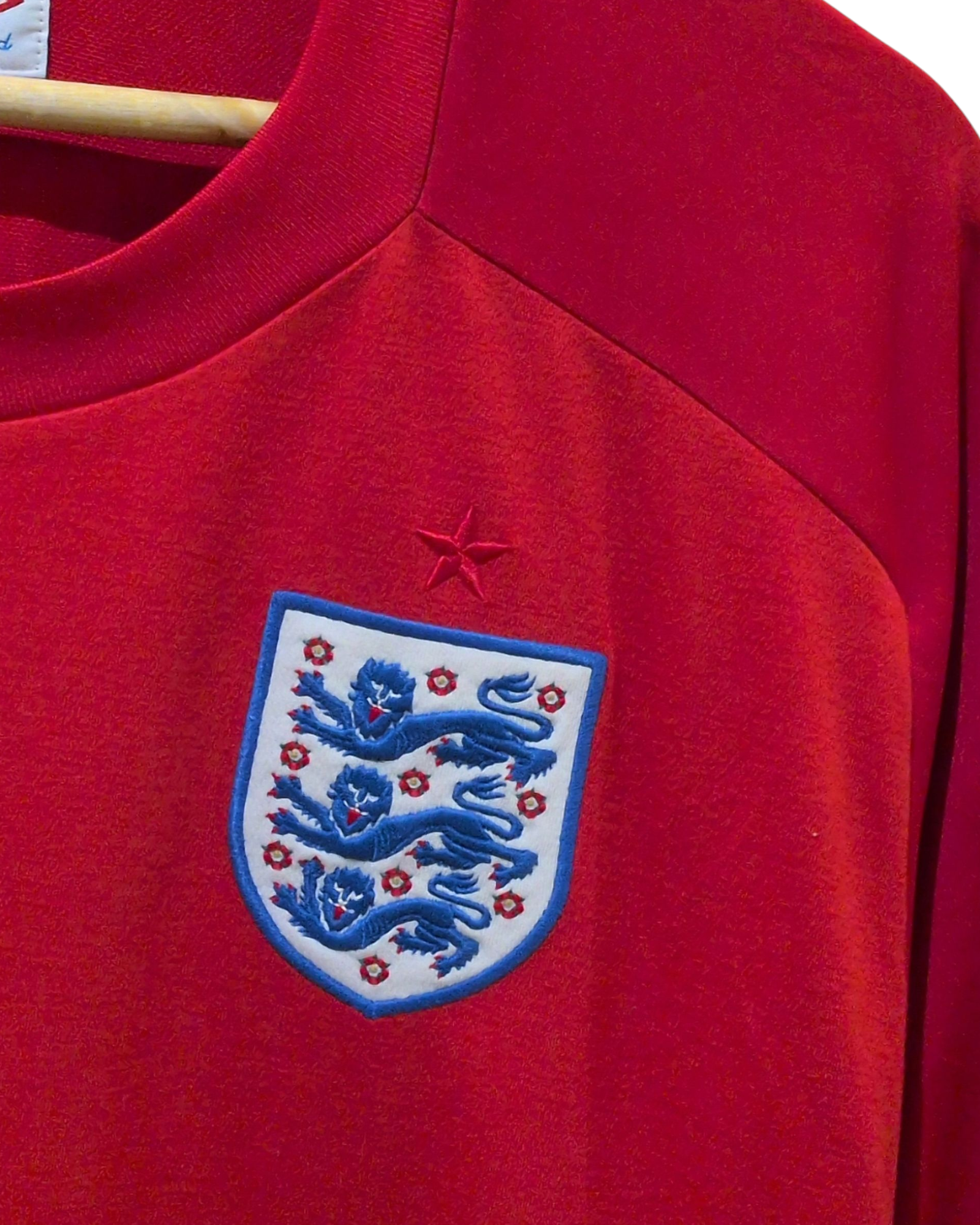 2010-11 England Umbro Away Shirt #4 Gerrard - (XL)