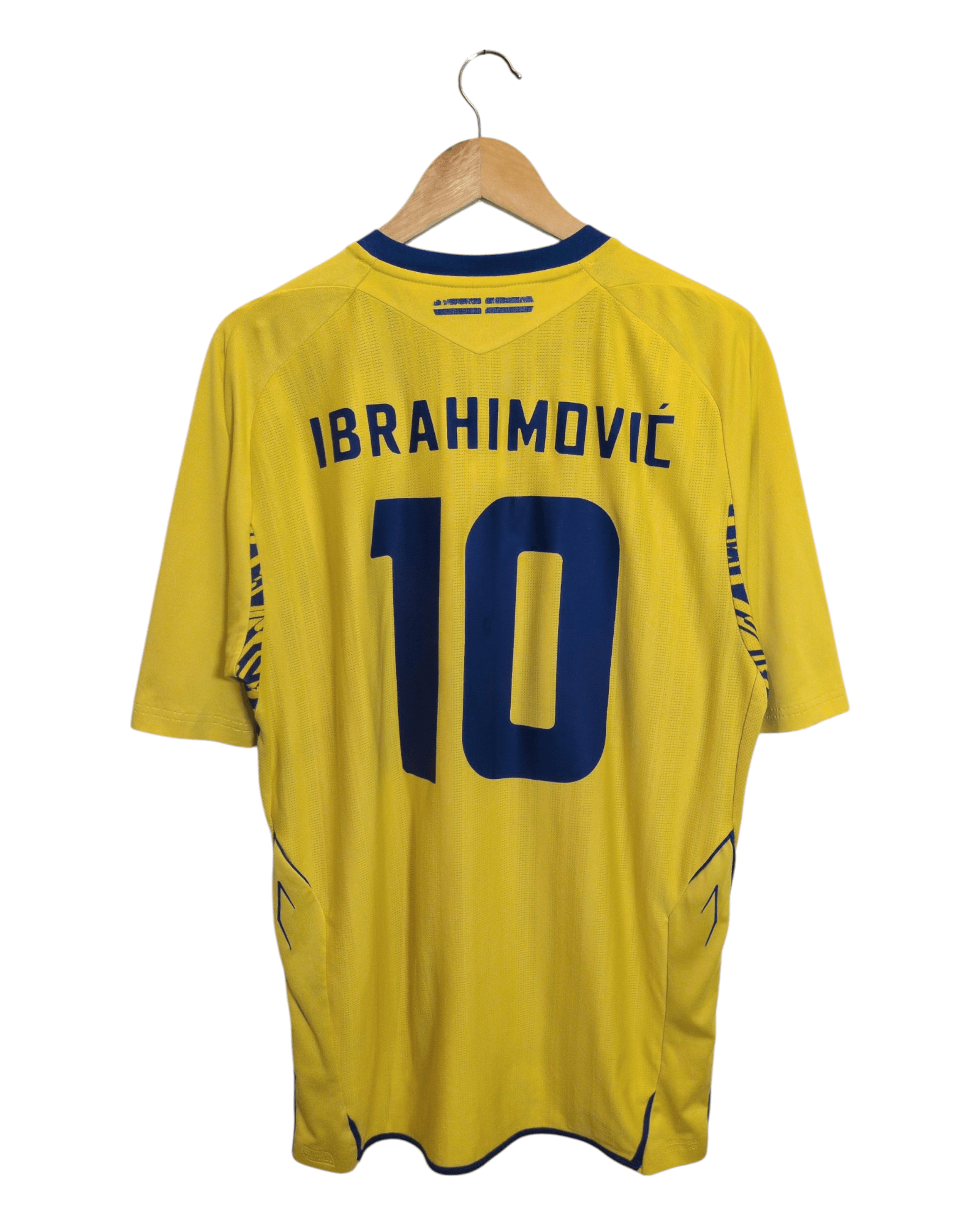 2007-09 Sweden Umbro Home Shirt #10 Ibrahimovic - (L)