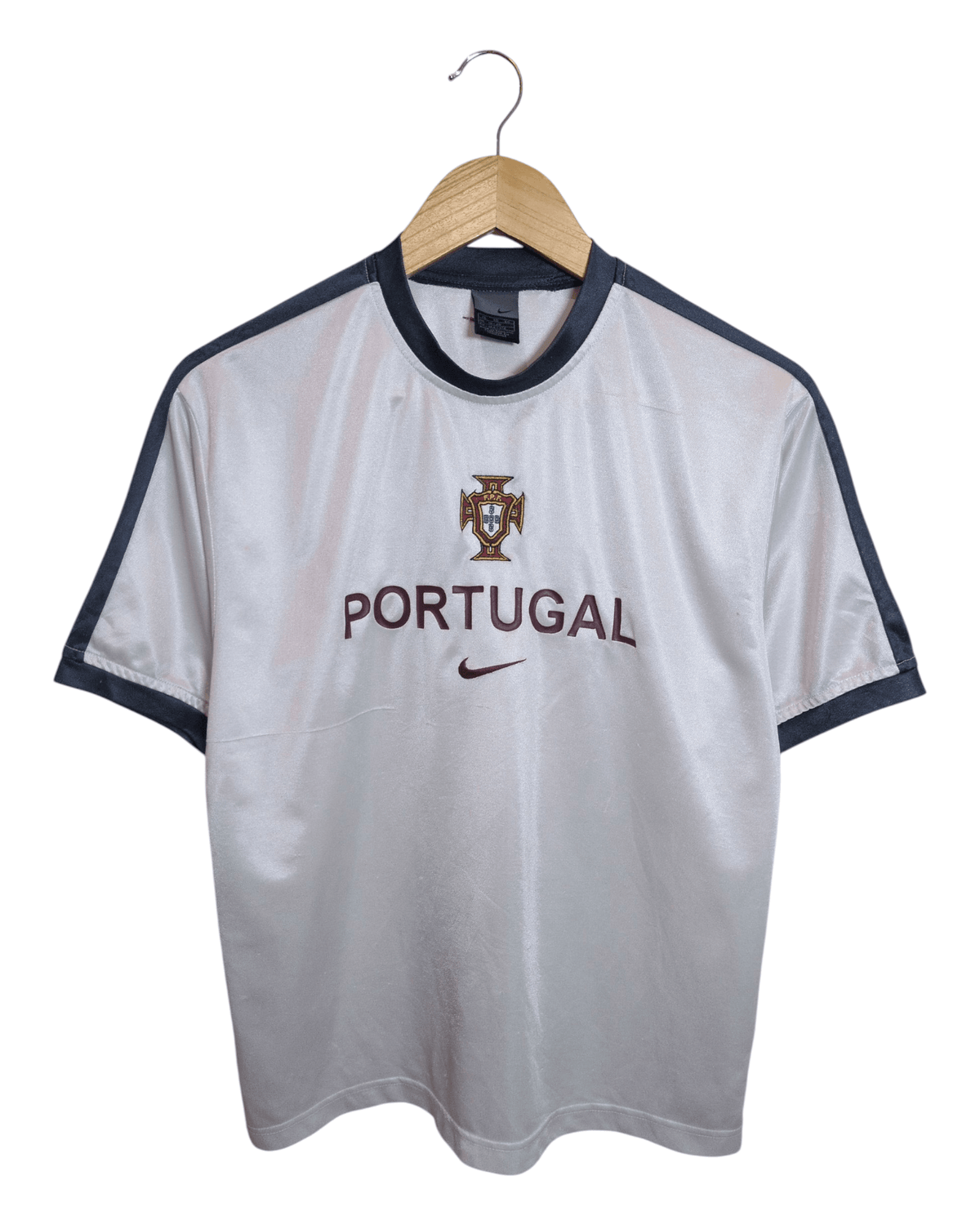 2002-04 Portugal Nike Training Shirt - (XL.Boys)