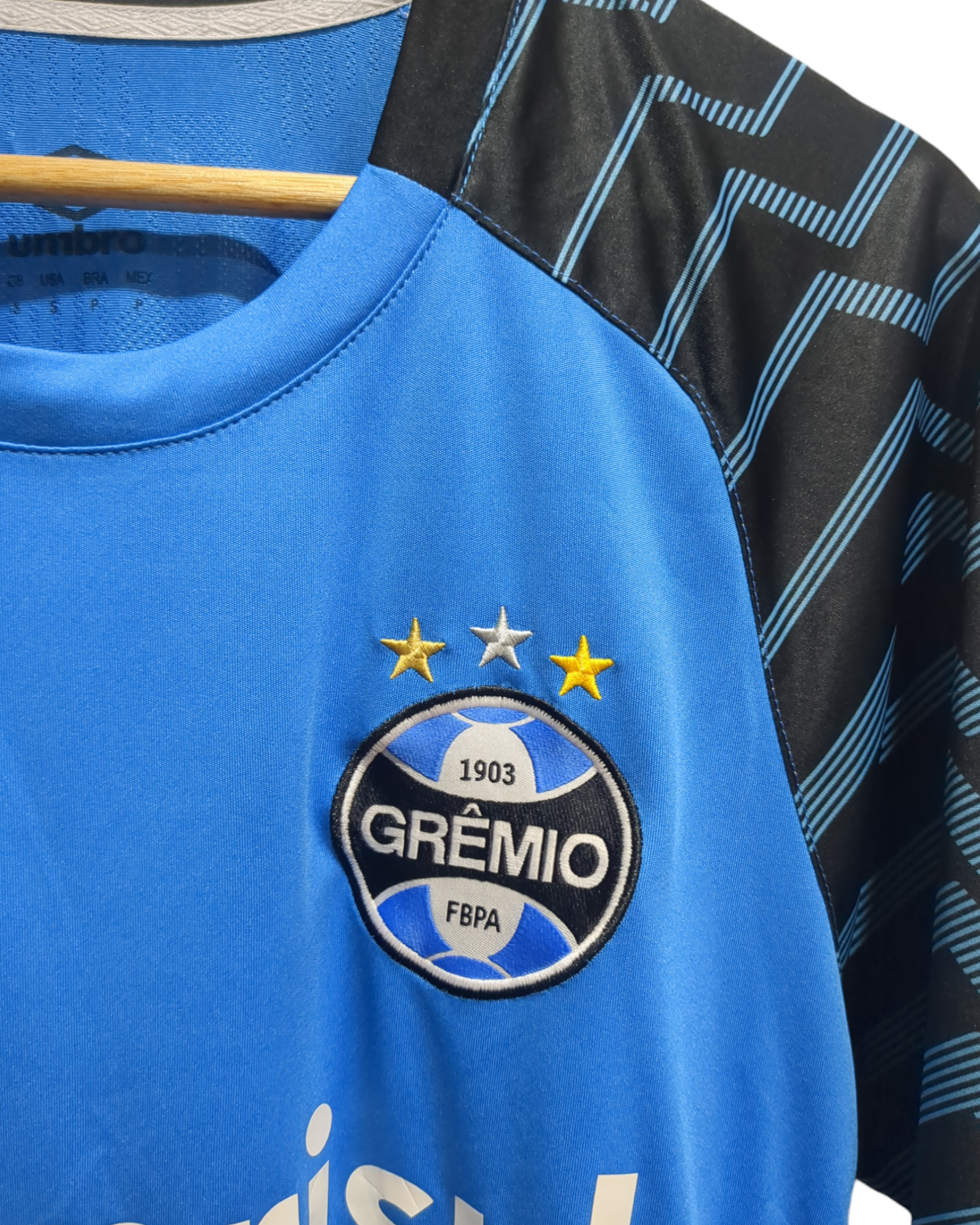 2021-22 Umbro Grêmio Goalkeeper Shirt - (M)