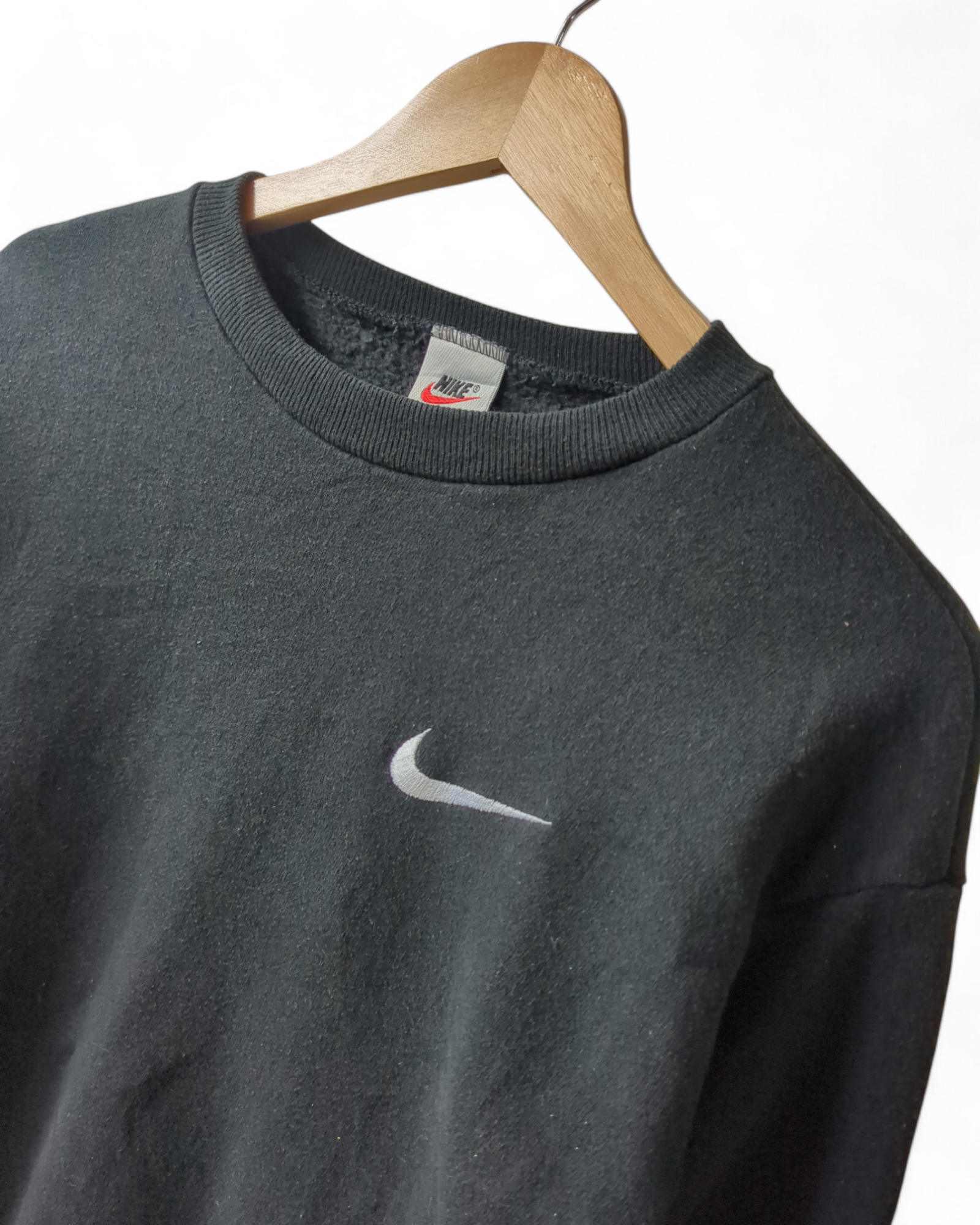 Nike 90s Basic Swoosh Crewneck - (M)