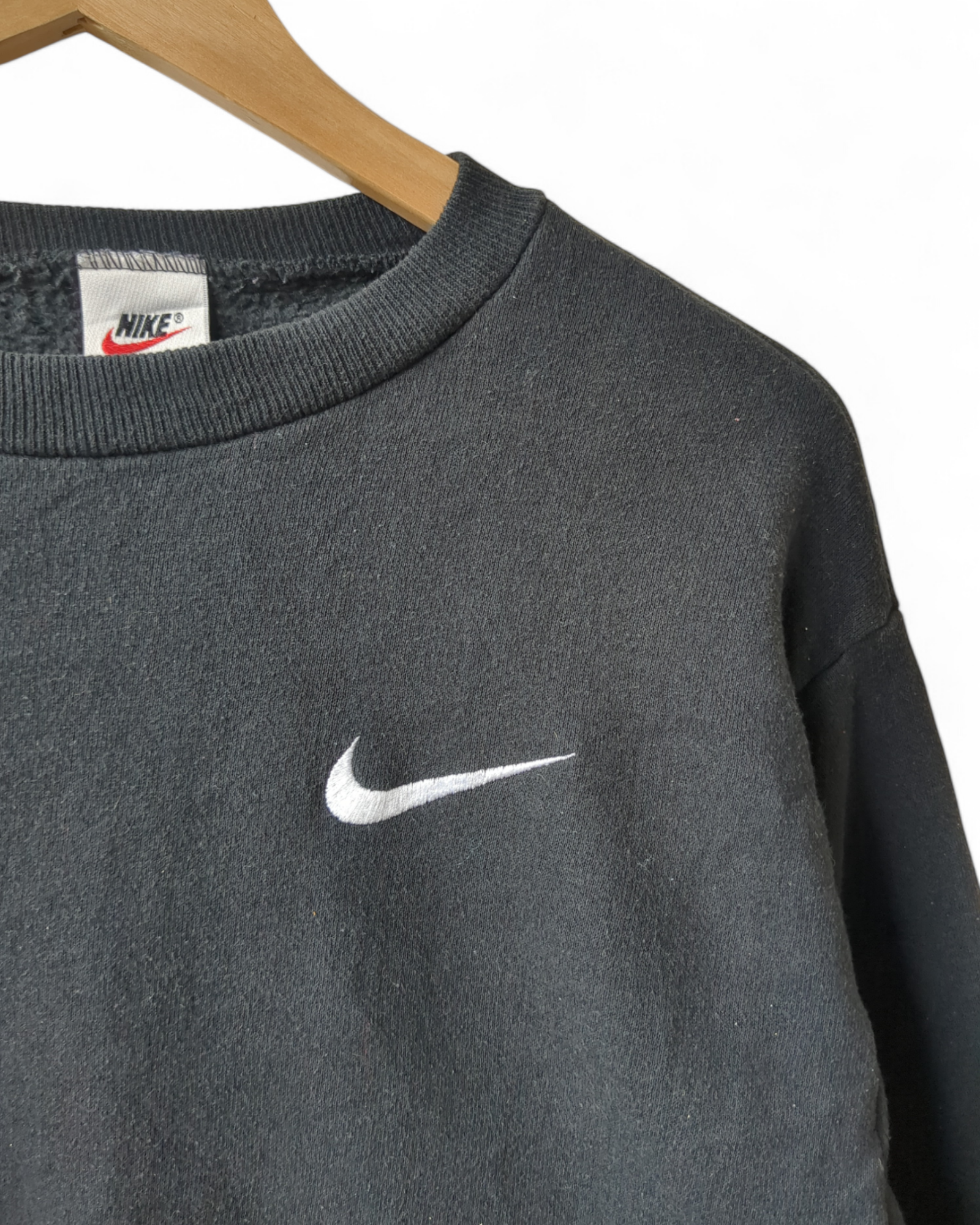 Nike 90s Basic Swoosh Crewneck - (M)