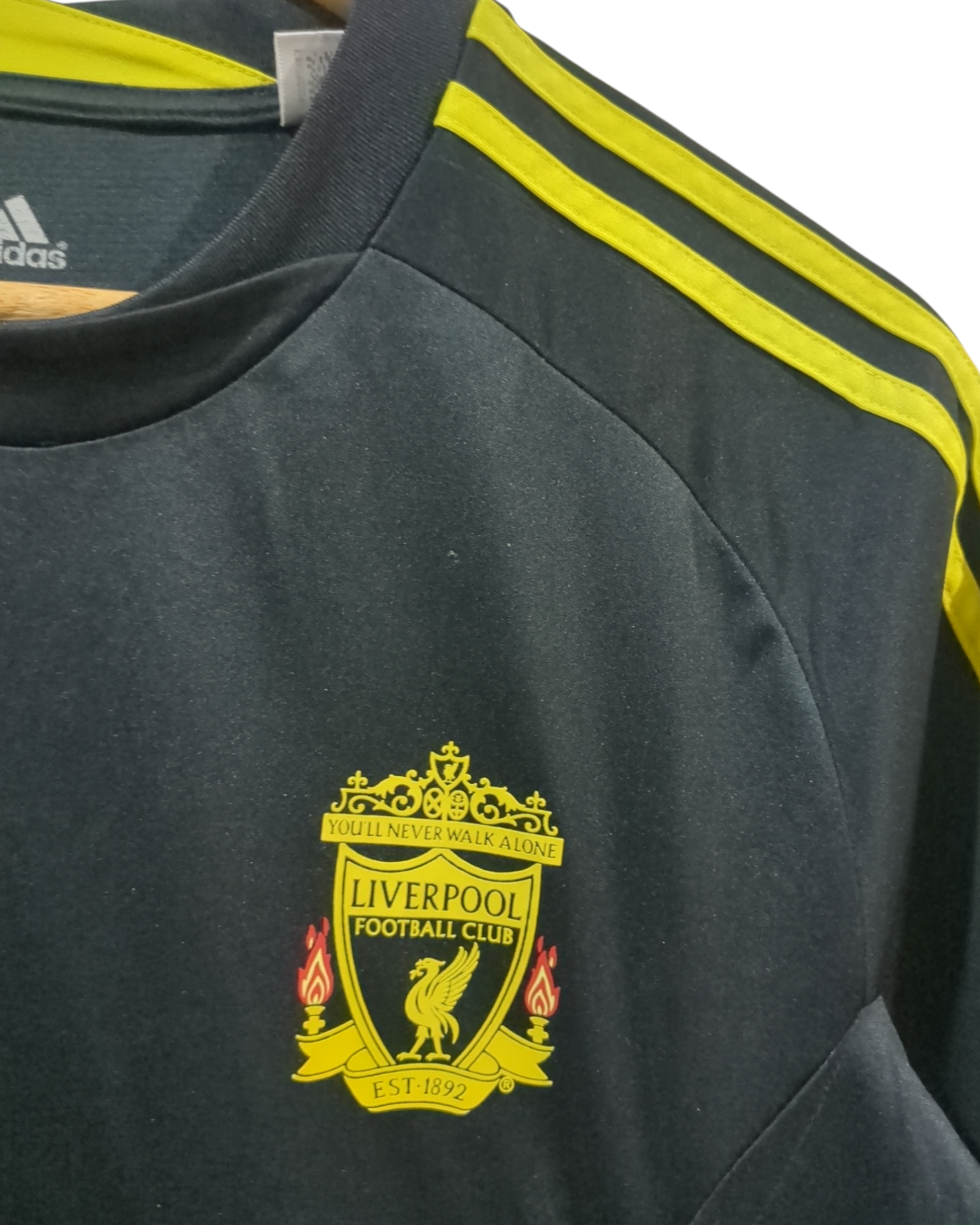 2011-12 Adidas Liverpool Training Shirt - (M)