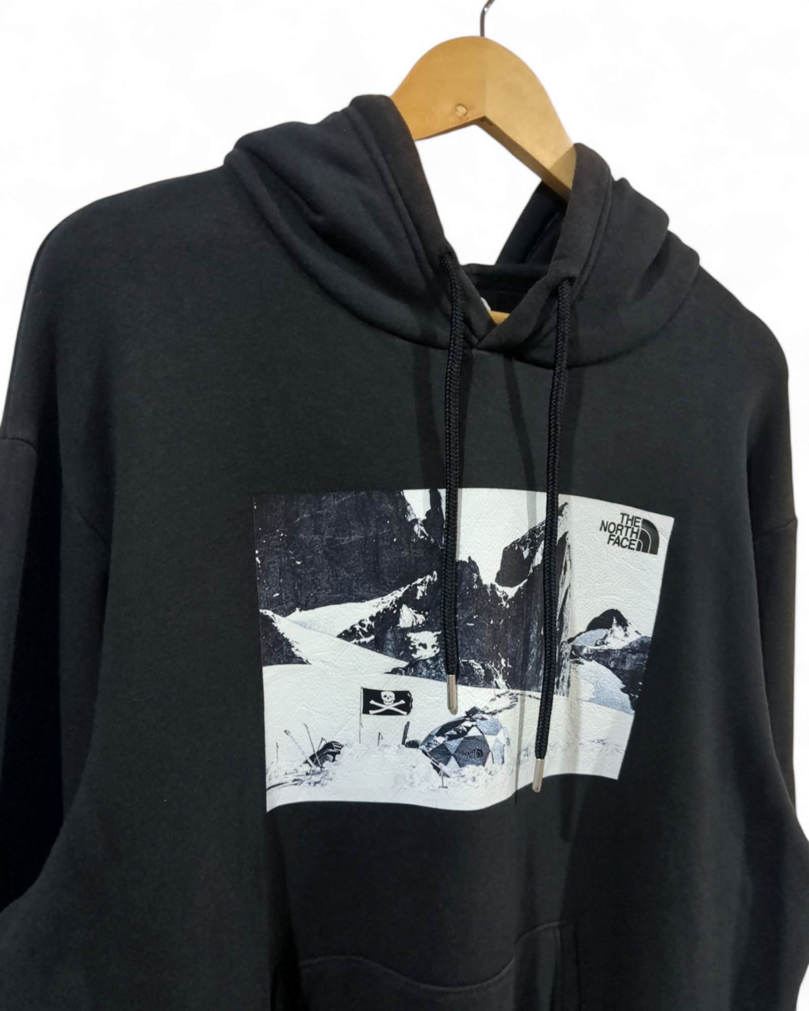 The North Face Conrads Flag Hoodie - (XL)