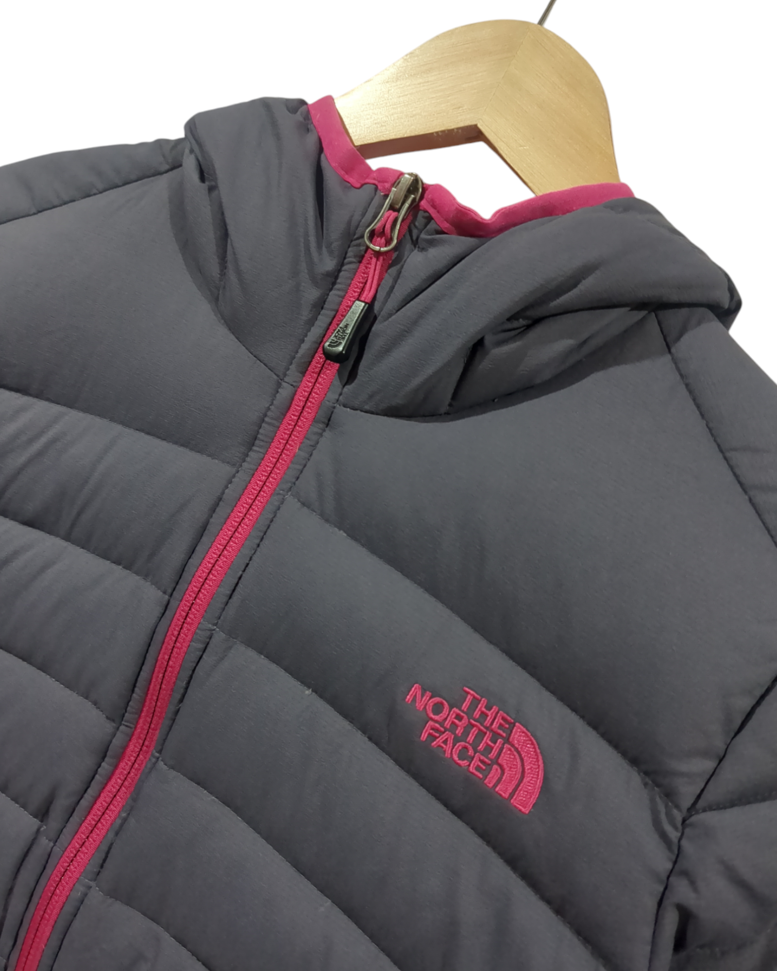 The North Face 700 Pro Down Puffer Jacket - (S)