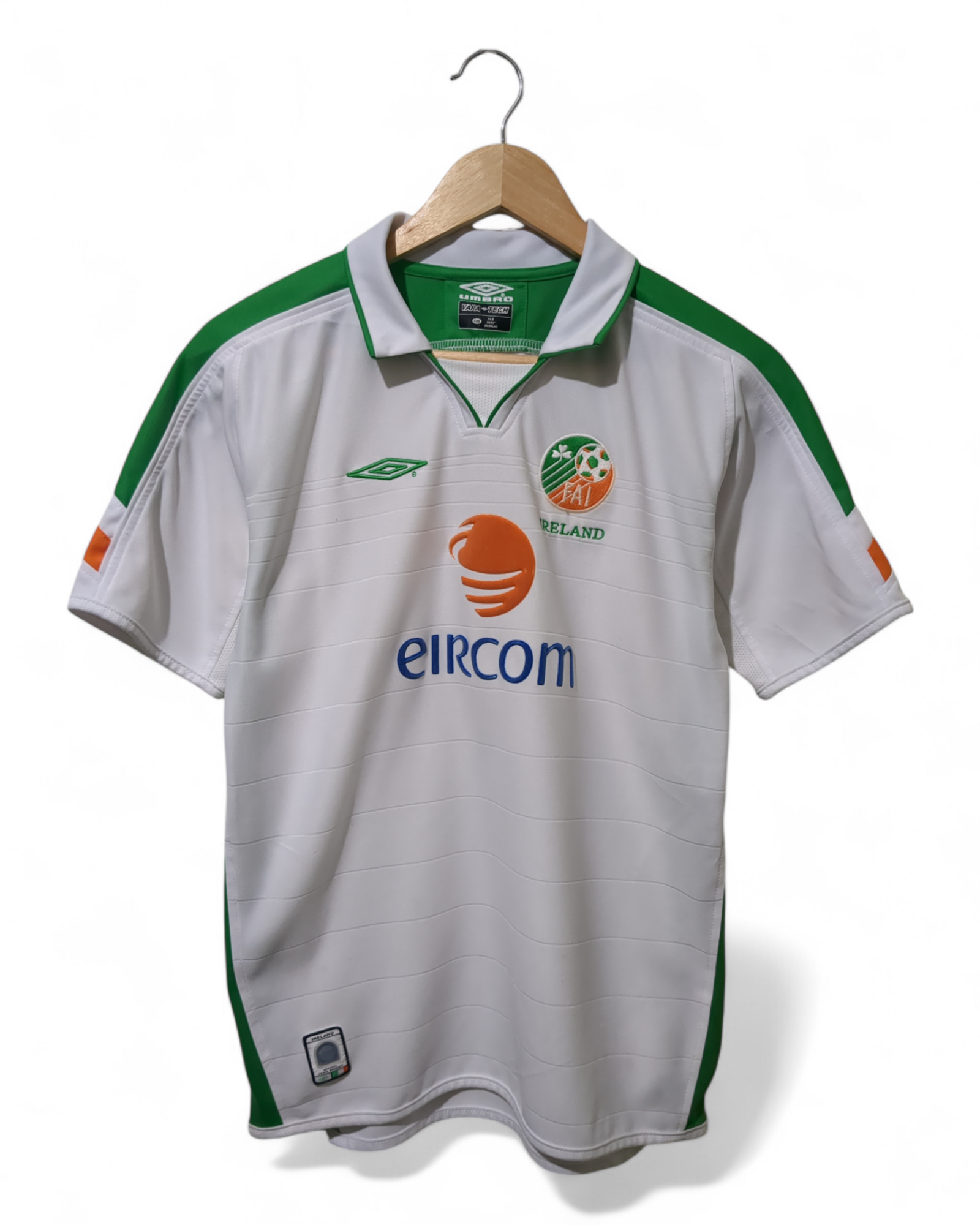 2003-05 Umbro Ireland Away Shirt - (M)