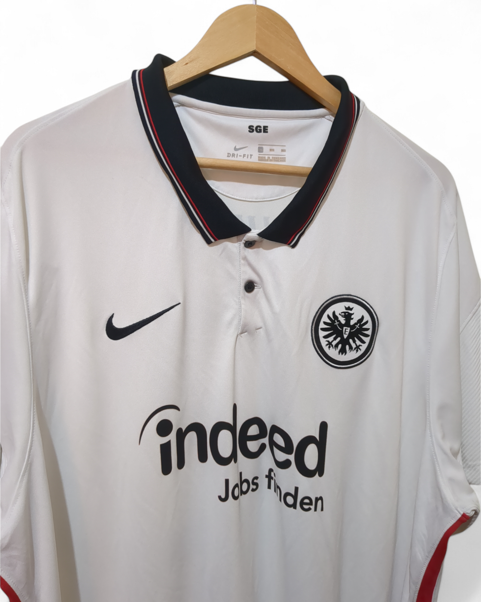 2020-21 Nike Eintracht Frankfurt #22 Away Shirt - (XL)