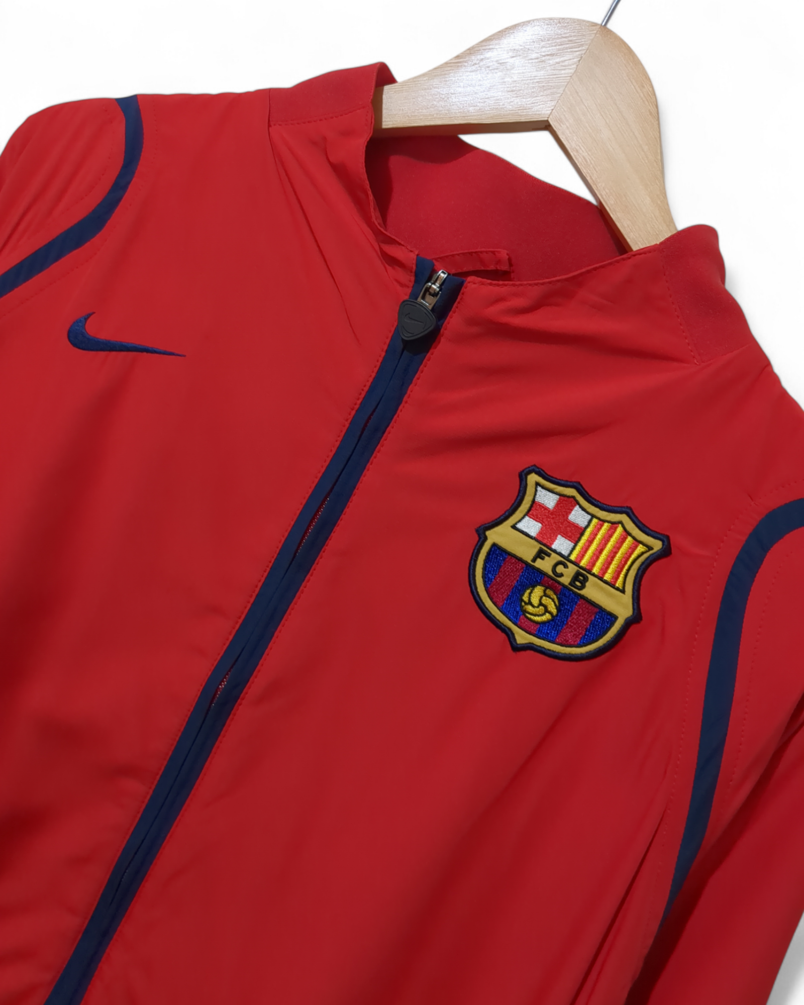 2005-06 Nike Barcelona Total 90 Track Jacket - (L)
