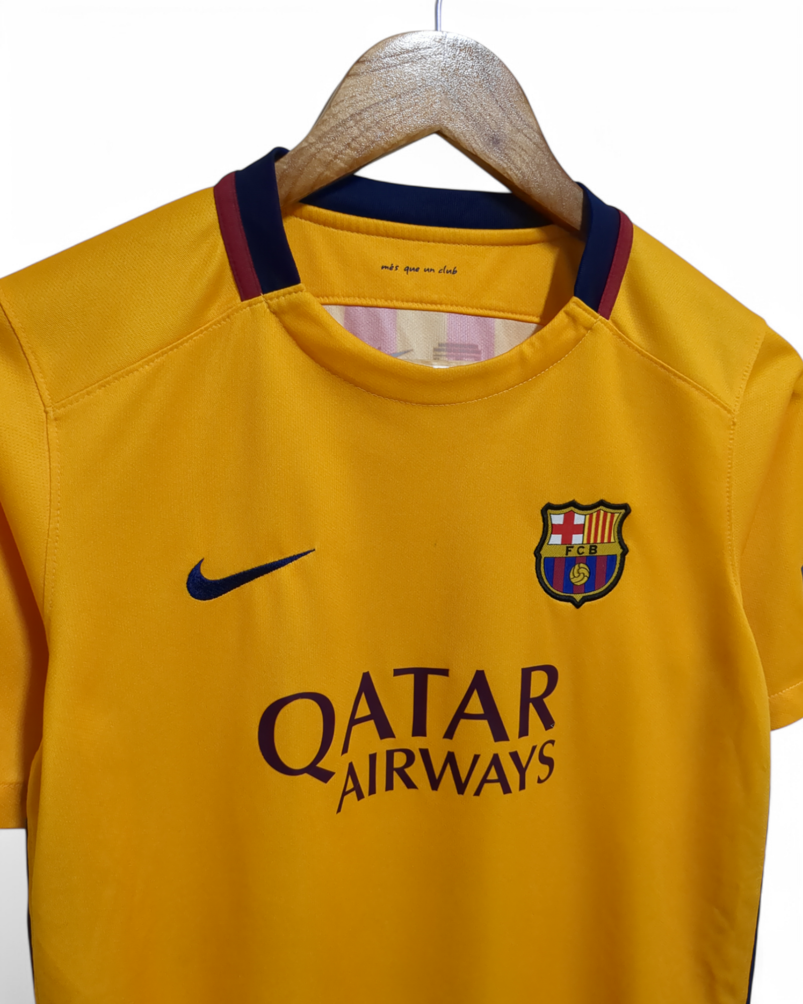 2015-16 Nike Barcelona Away Shirt - (S)