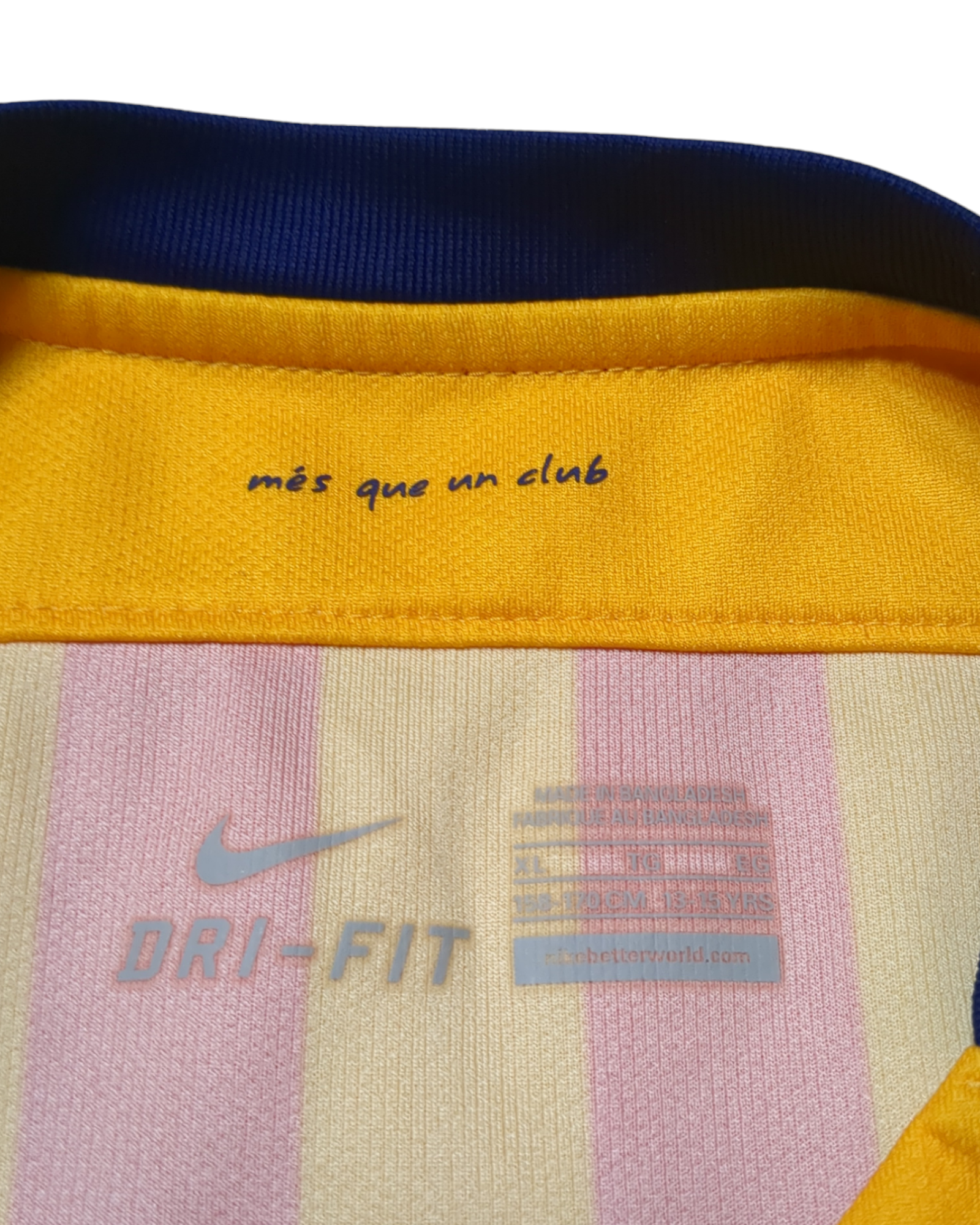 2015-16 Nike Barcelona Away Shirt - (S)