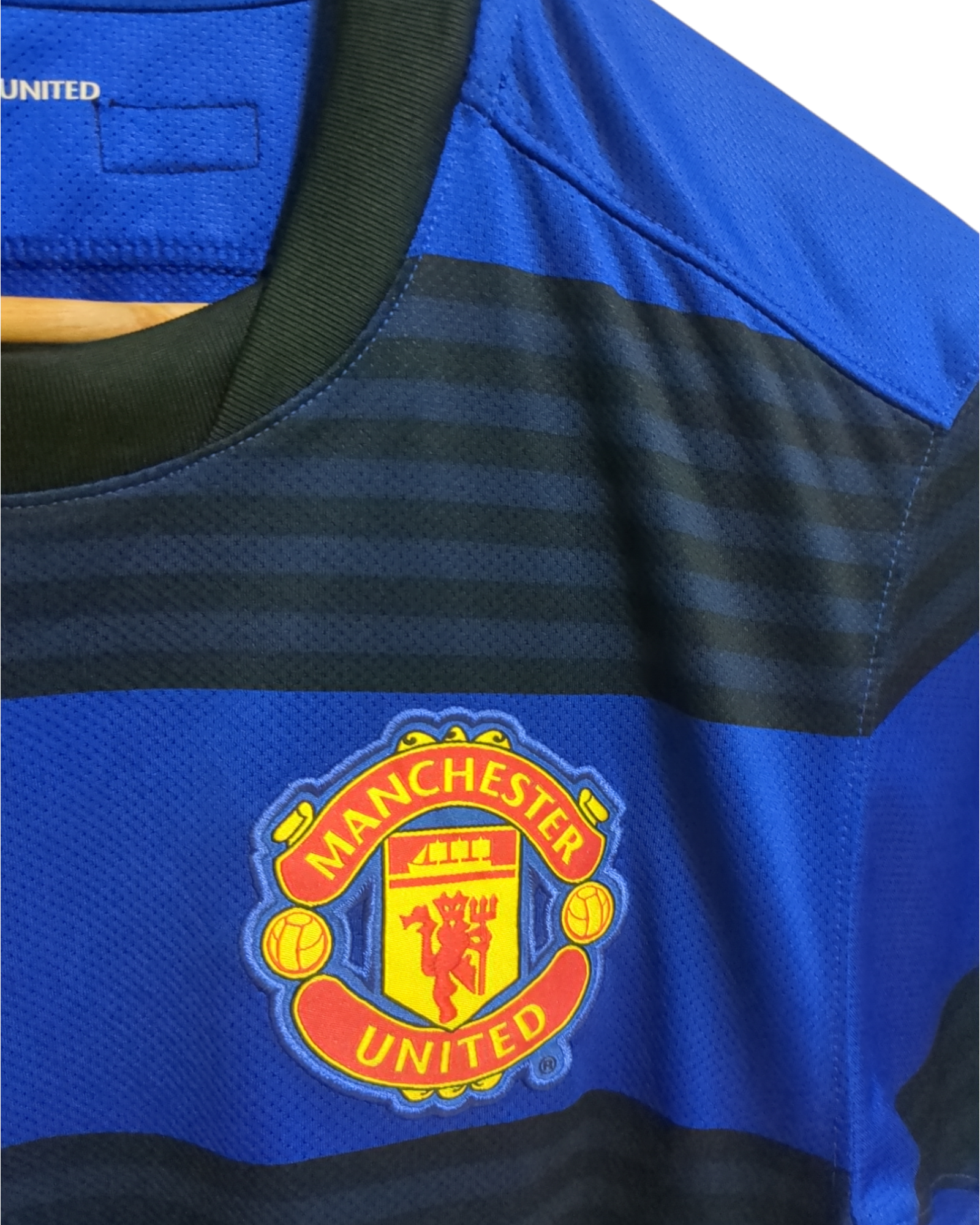 2011-12 Nike Manchester United Away Shirt - (S)