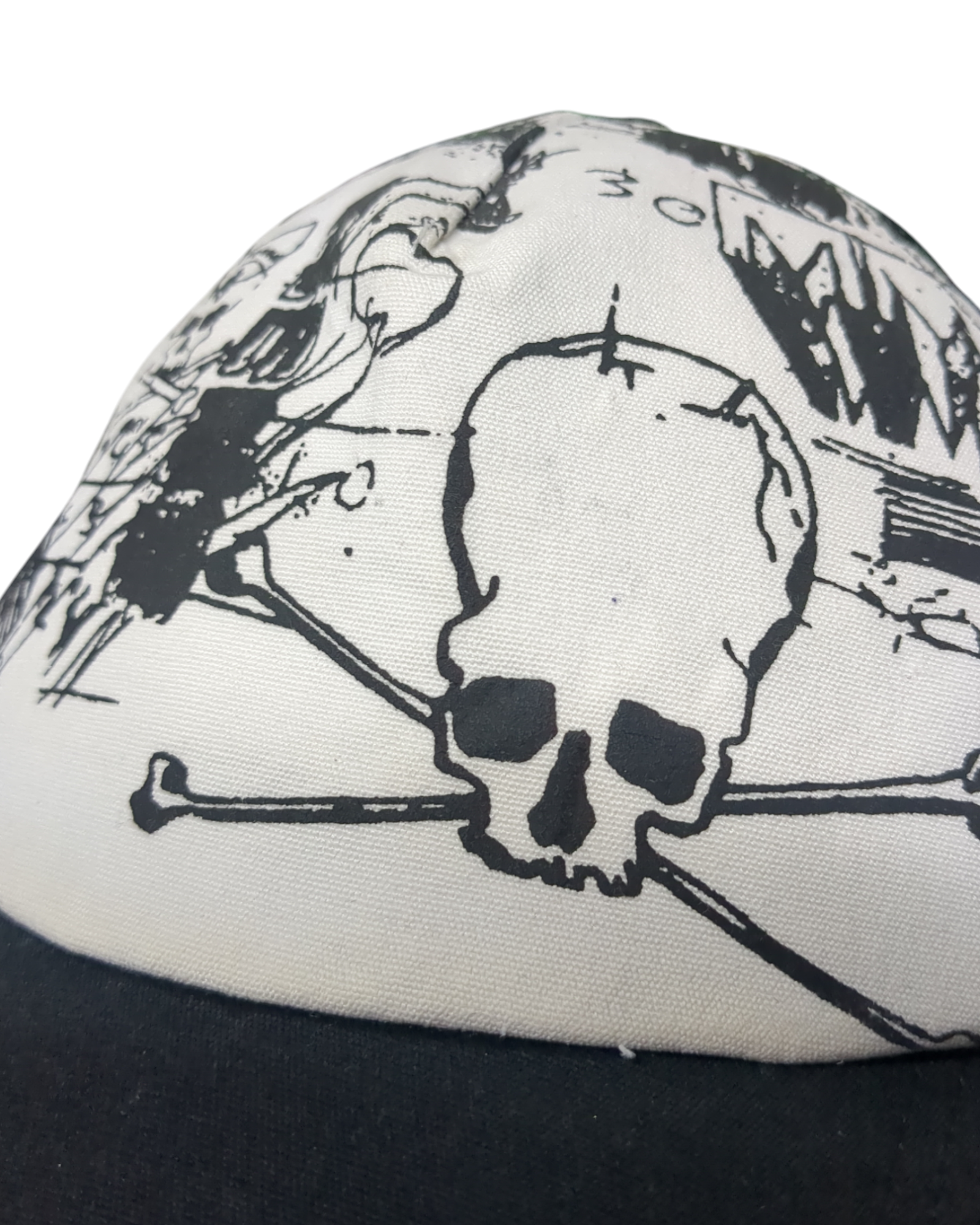 JayJays Skull Trucker Cap