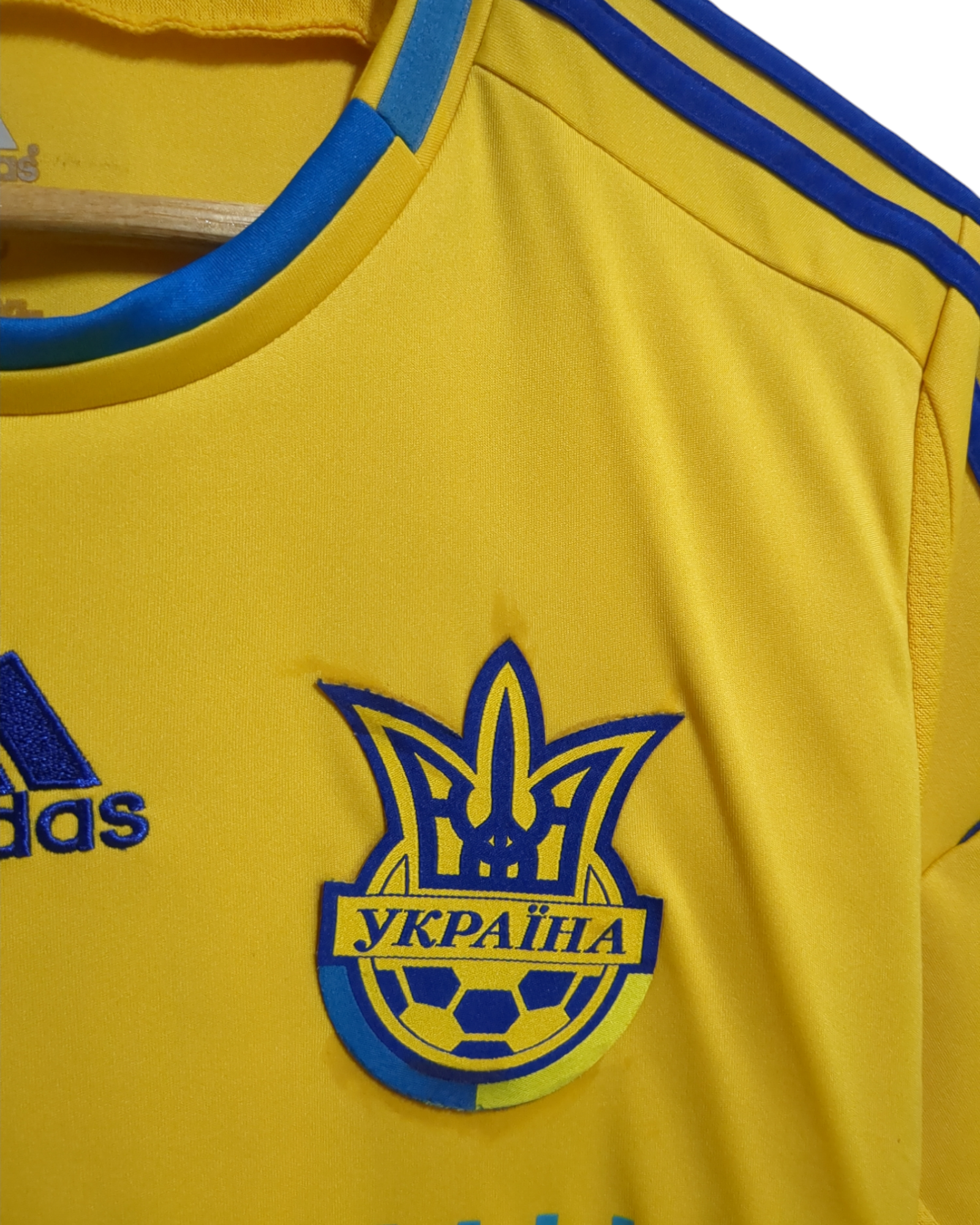 2011-13 Adidas Ukraine Home Shirt - (M)
