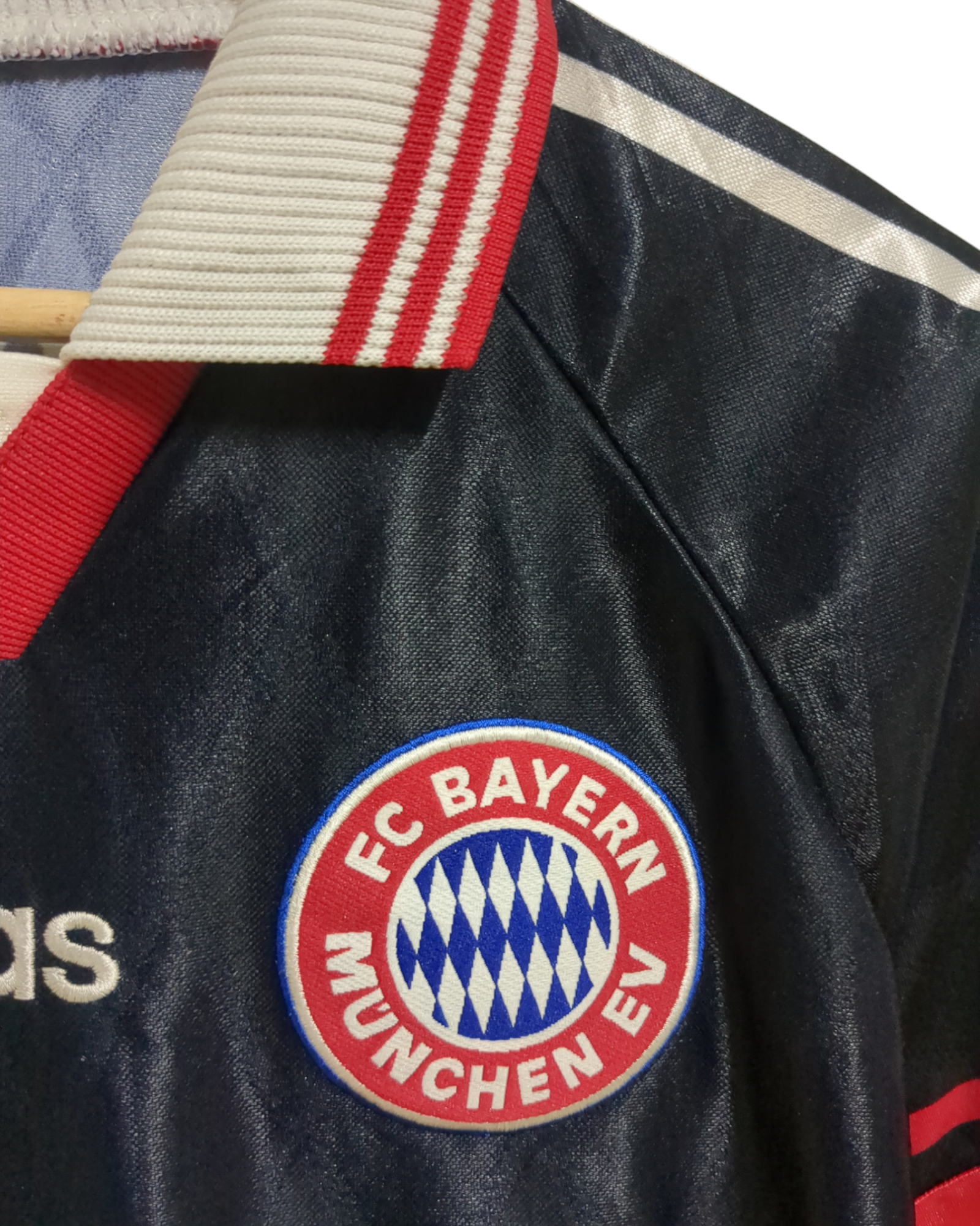 1997-99 Adidas Bayern Munich Home Shirt - (L)