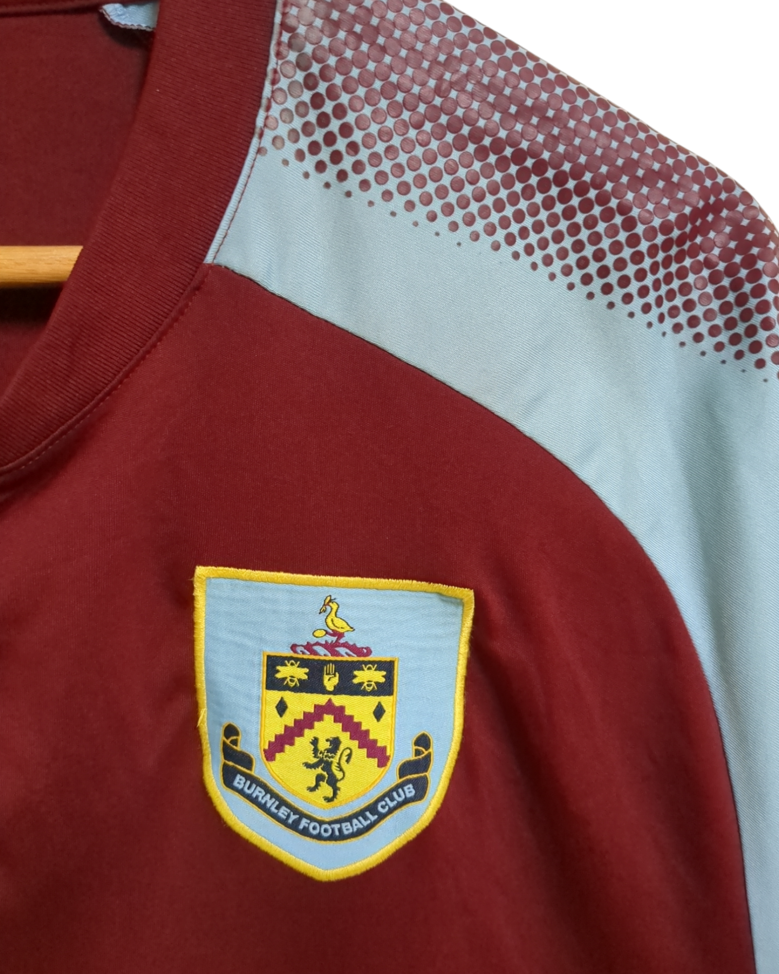 2017-18 Puma Burnley Home Shirt - (XL)