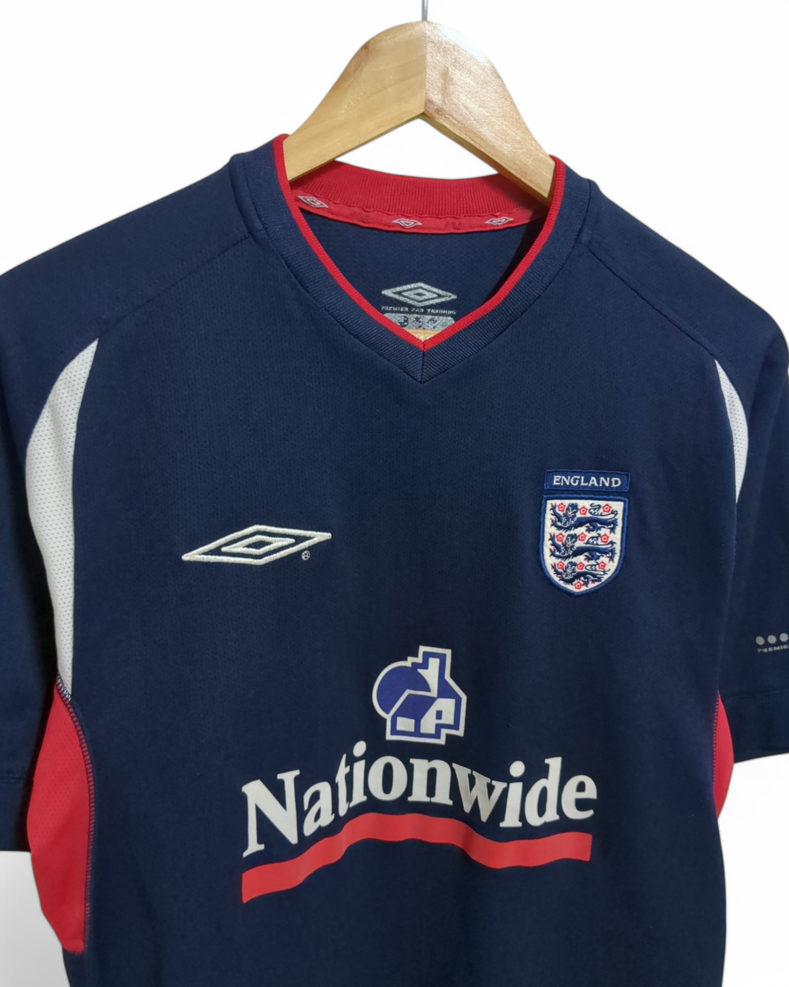 2002-03 Umbro England Training Shirt - (M)