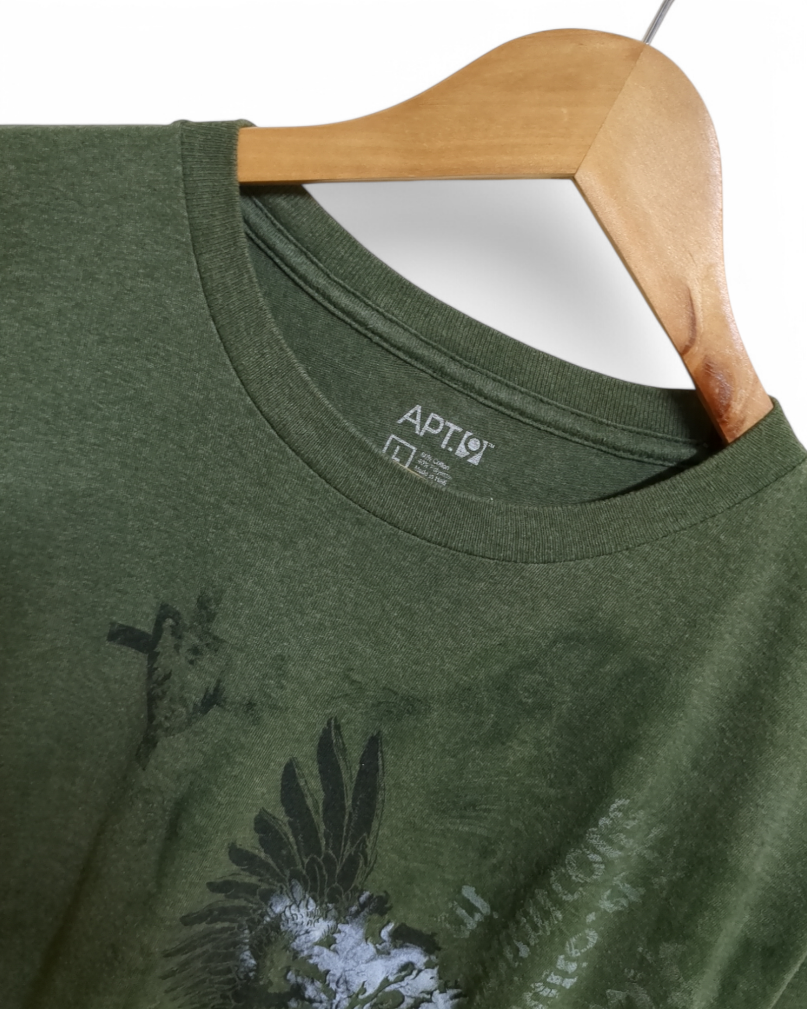 APT.9 Tee - (L)