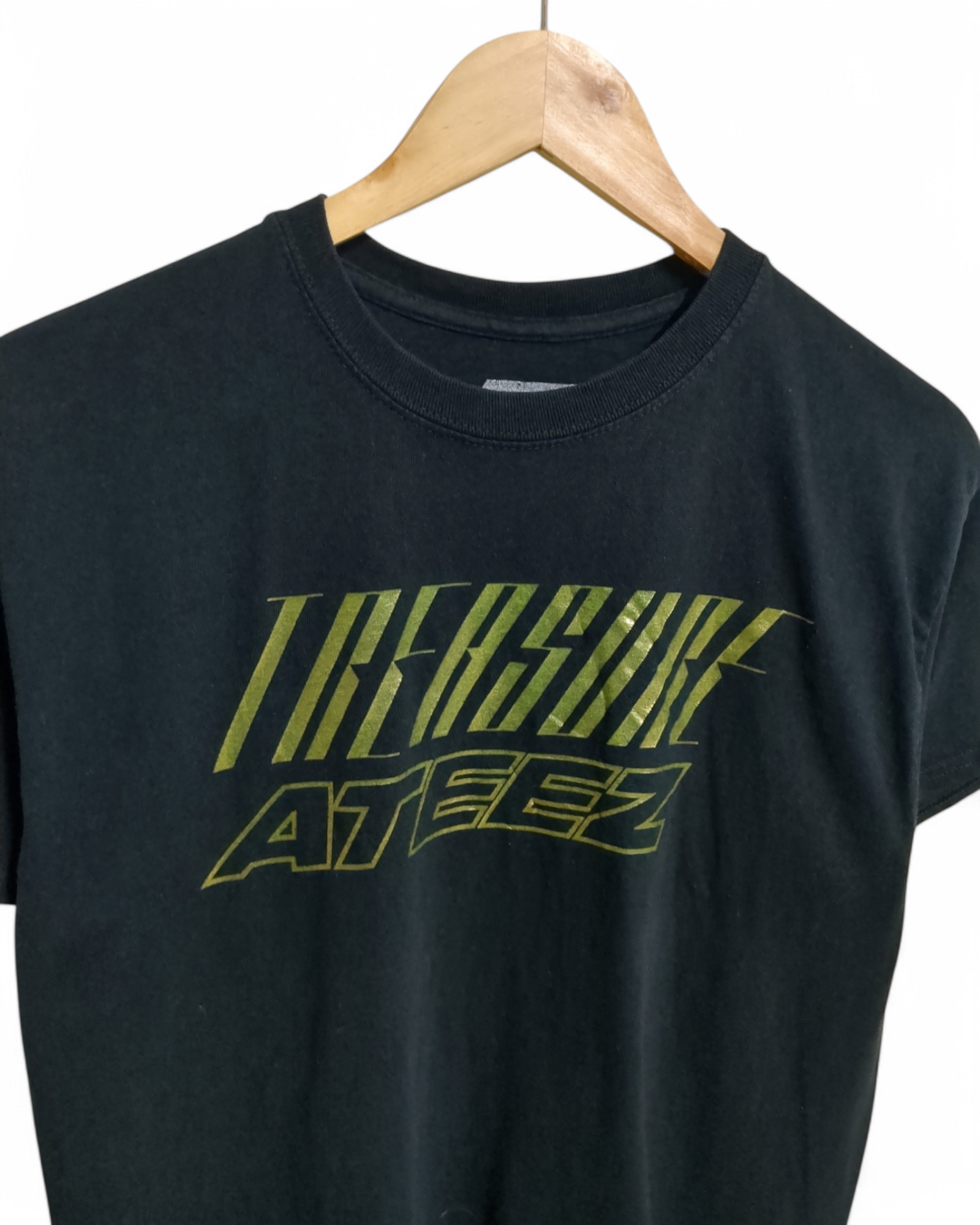 ATEEZ Treasure Gold Foil Tee - (S)