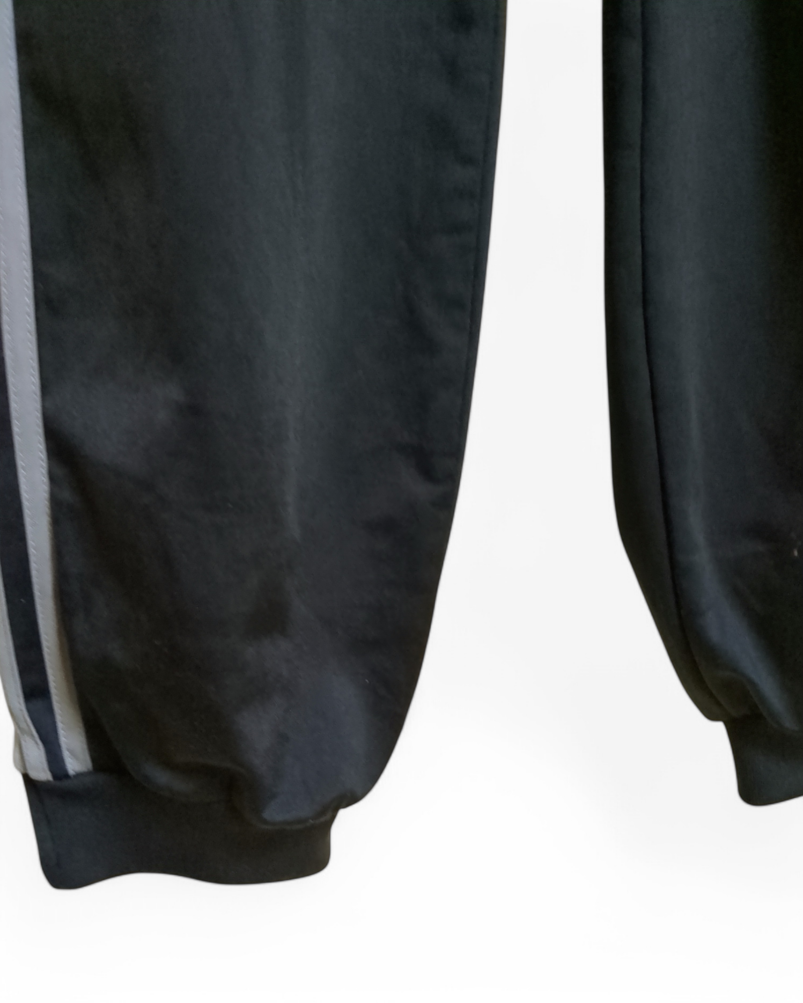 2015-16 Adidas AC Milan Trackpant - (W26 x L40)