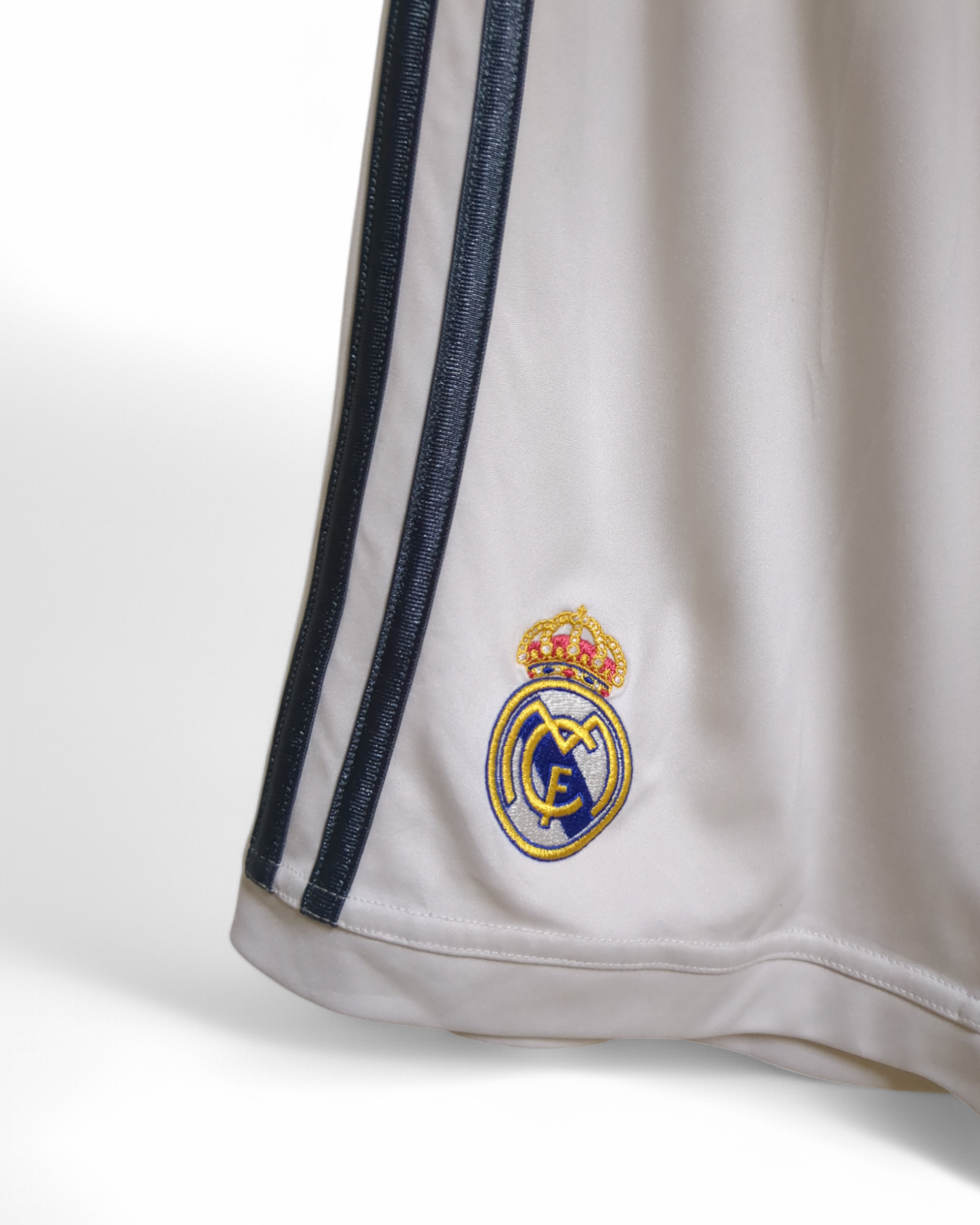 2013-14 Adidas Real Madrid Home Shirt with Shorts #10 Ozil - (M)