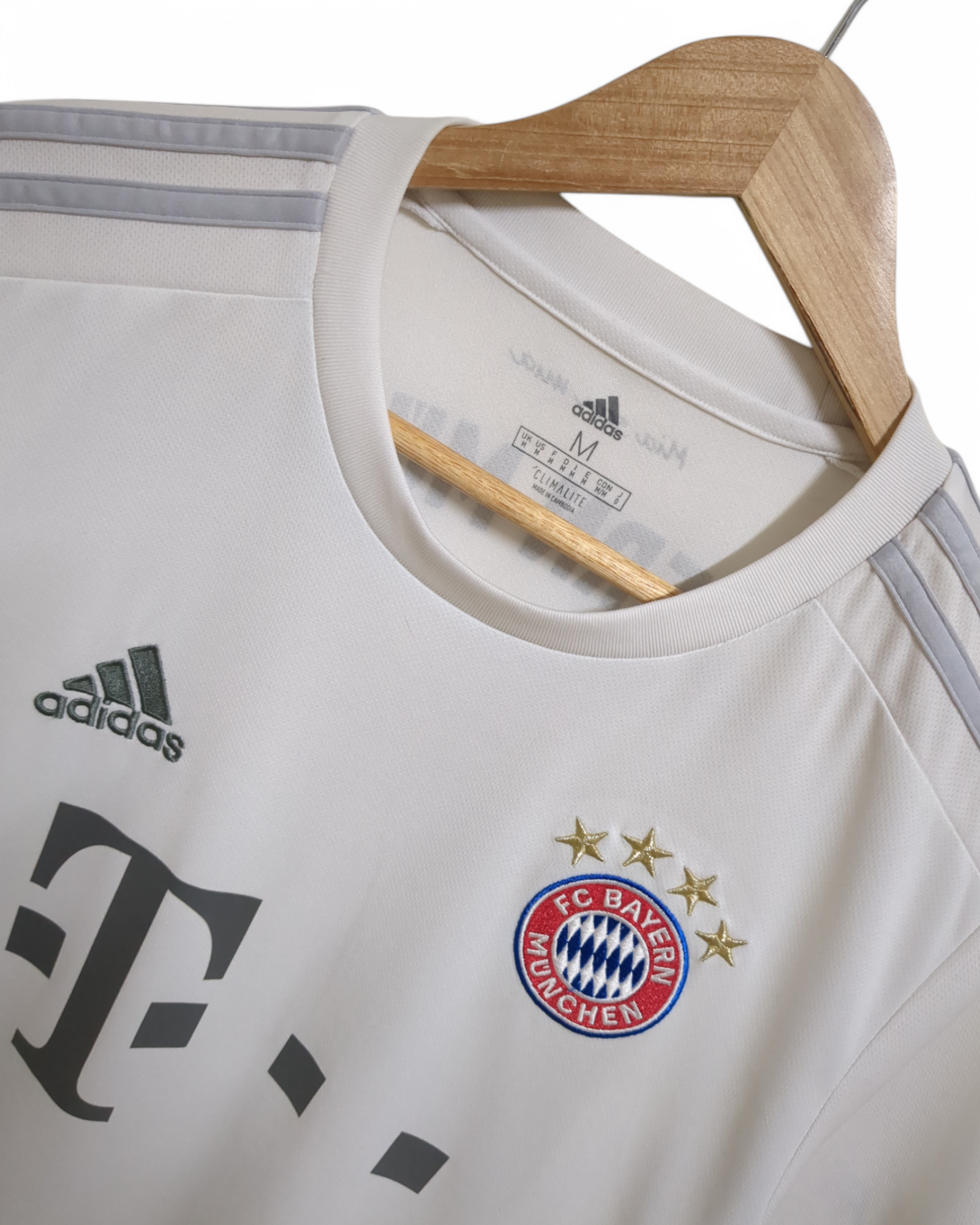 2019-20 Adidas Bayern Munich Away Shirt #21 Hernandez - (M)