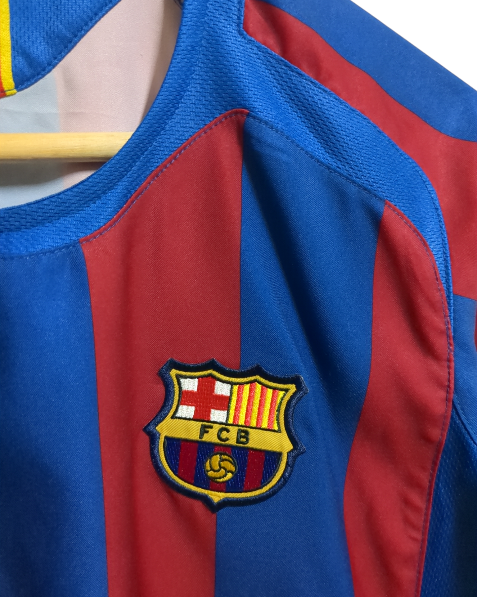 2005-06 Nike Barcelona Home Shirt - (S)